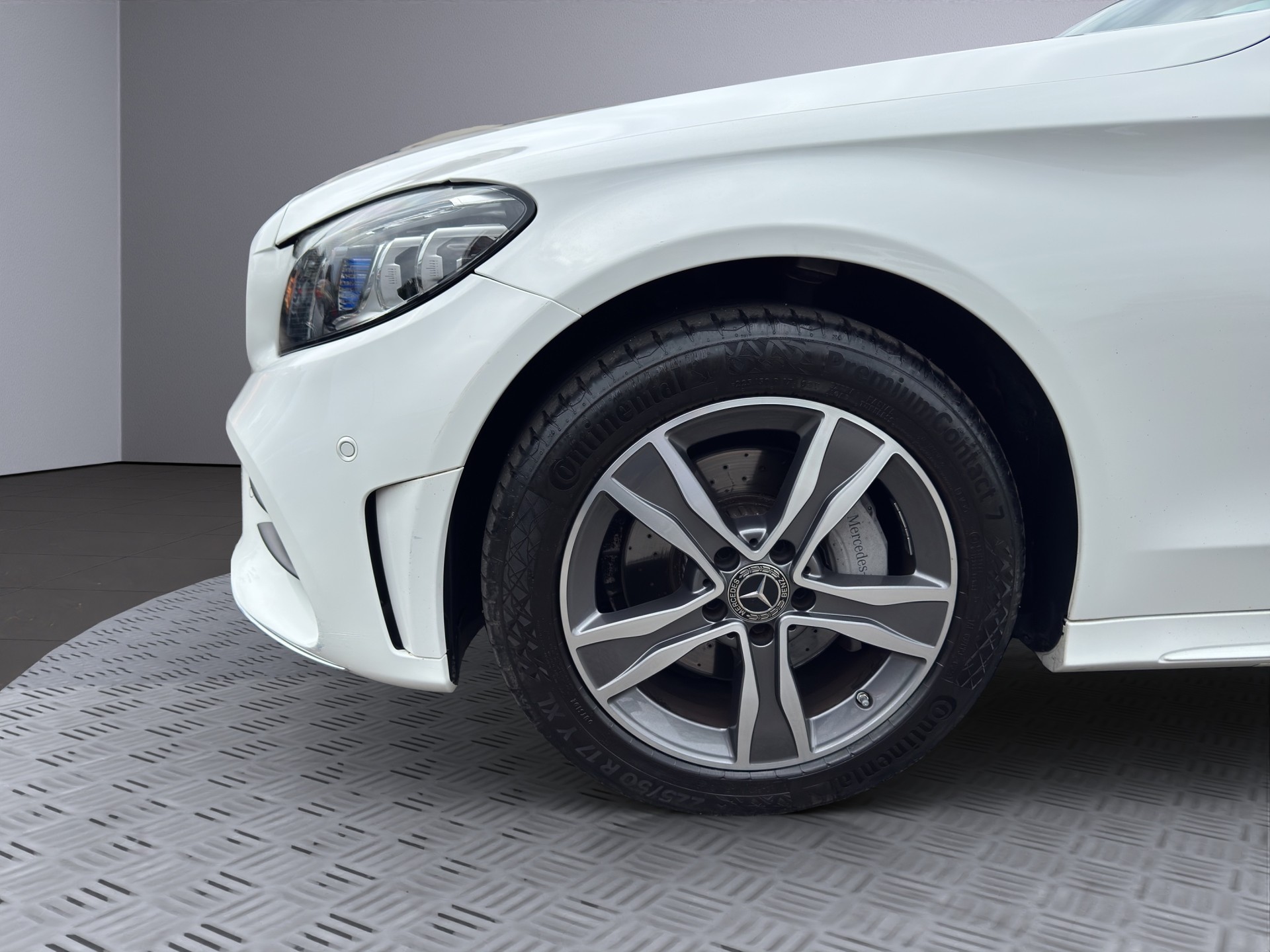 MERCEDES-BENZ C 200 Swiss Star AMG Line 4M 9G-Tronic-image-8