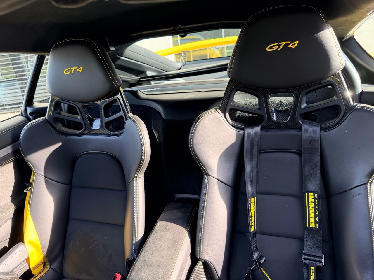 PORSCHE 718 Cayman GT4 PDK-image-12