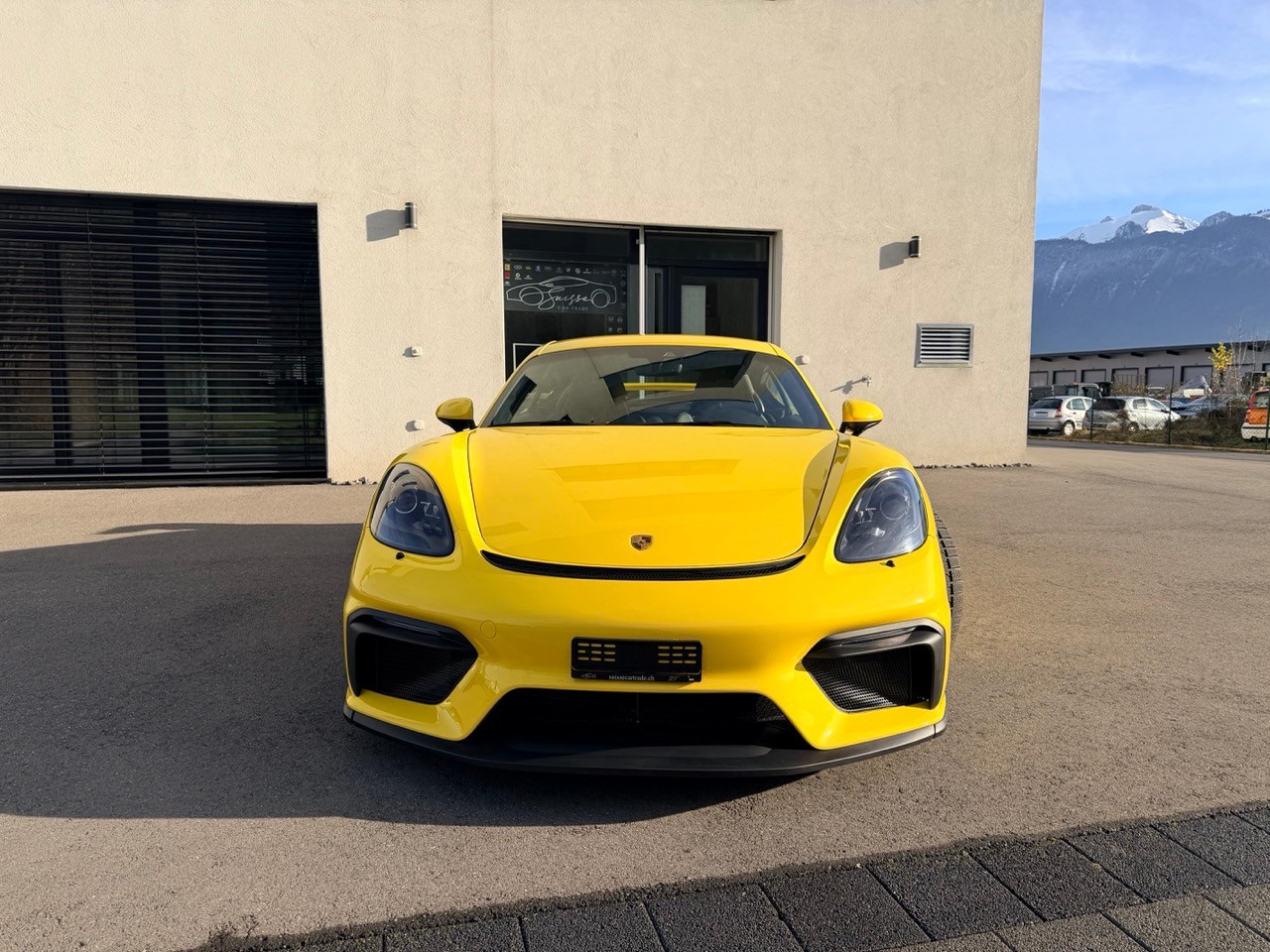 PORSCHE 718 Cayman GT4 PDK-image-1