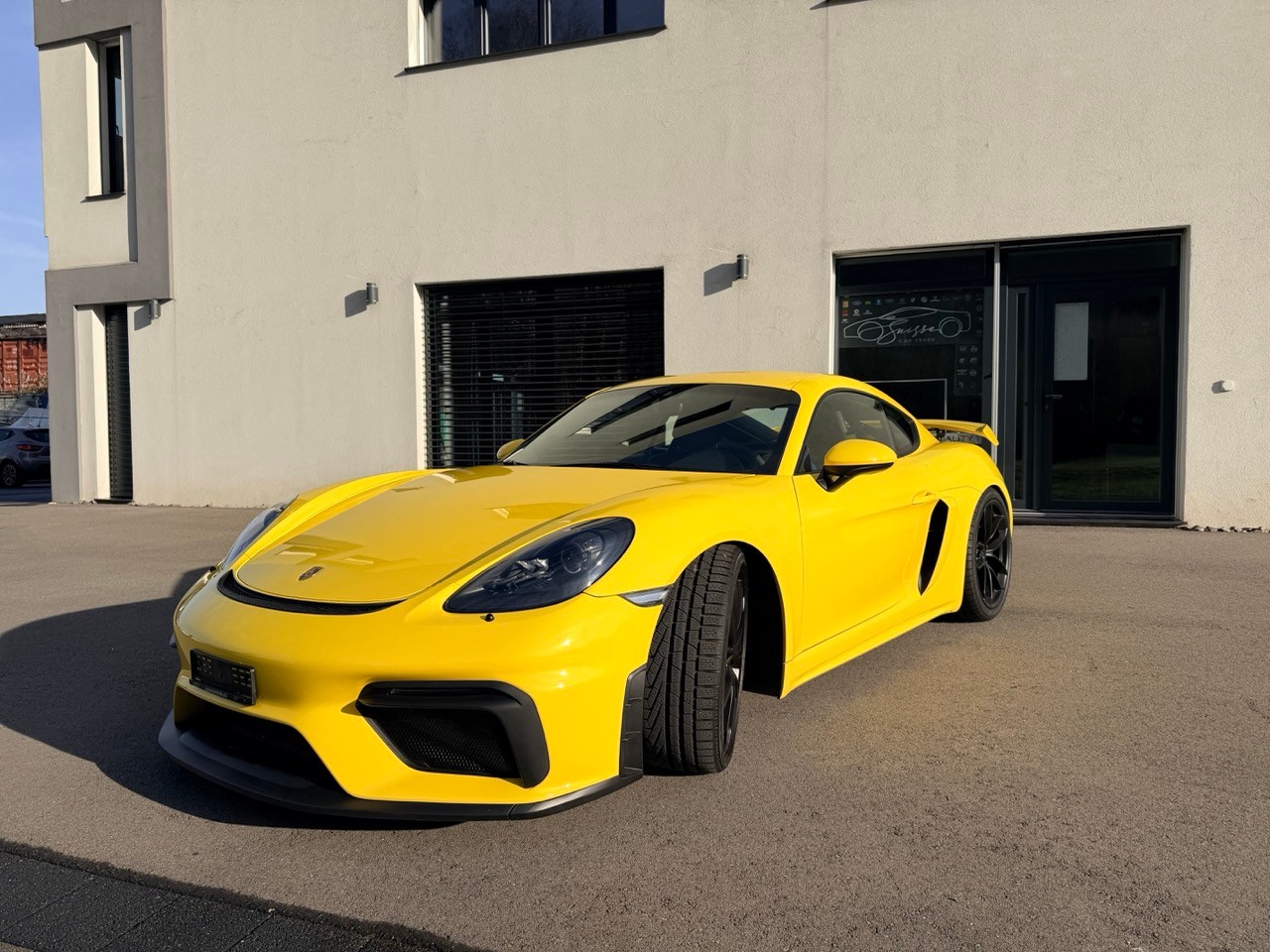 PORSCHE 718 Cayman GT4 PDK-image-2