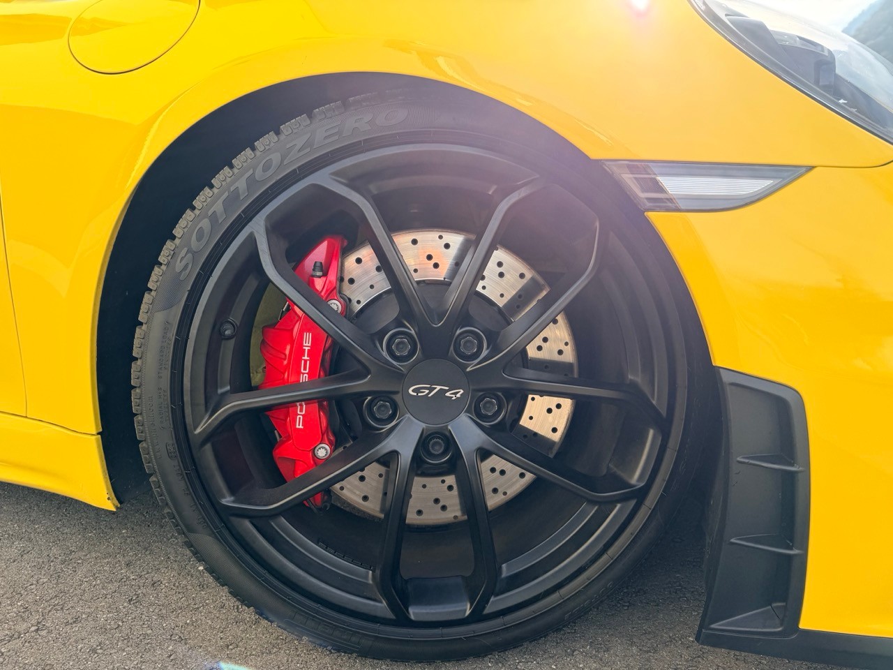 PORSCHE 718 Cayman GT4 PDK-image-8