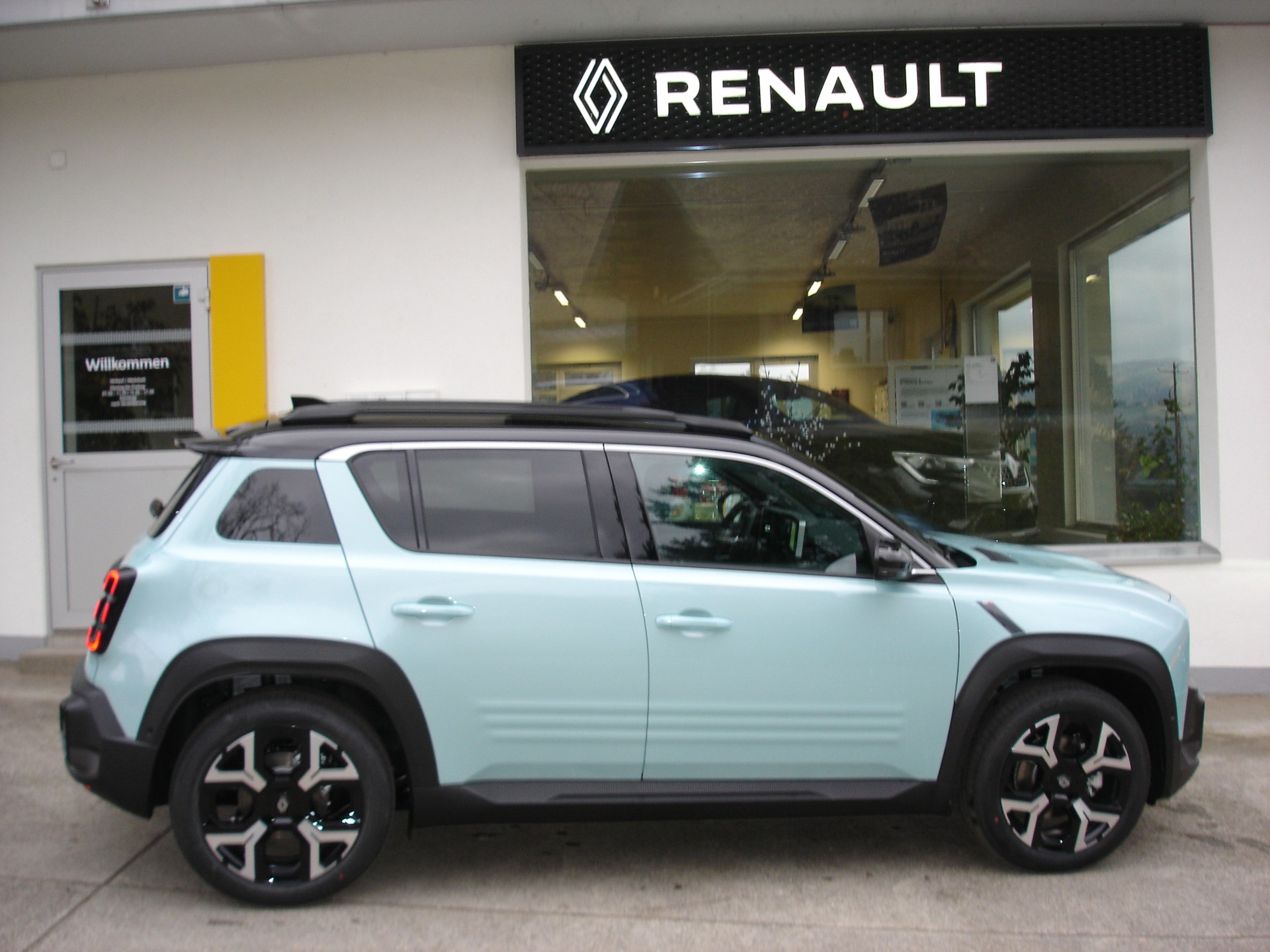 RENAULT Techno 150 PS Comfort Range-showroom-element-2