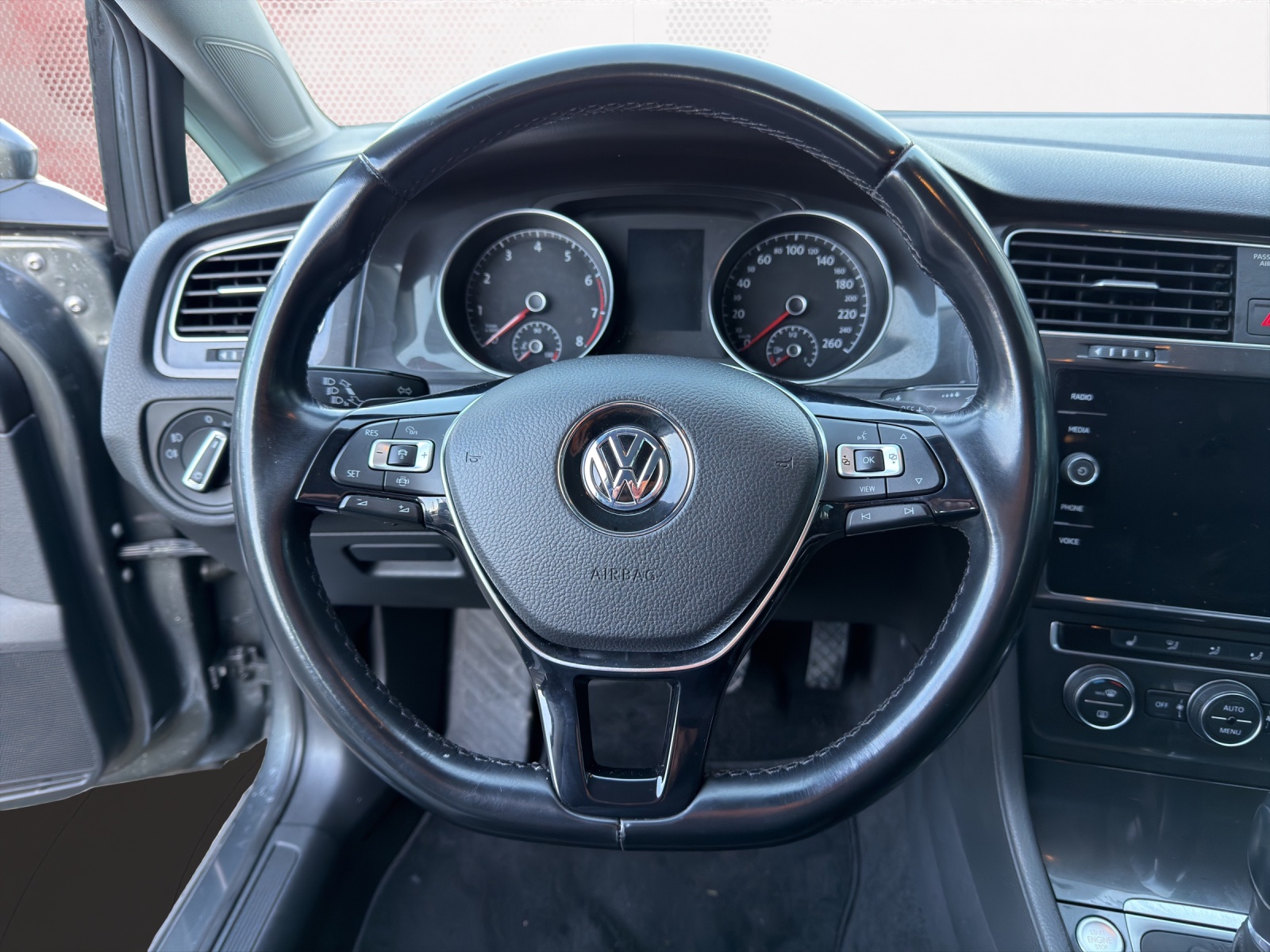 VW Golf 1.5 TSI EVO Comfortline DSG-image-14