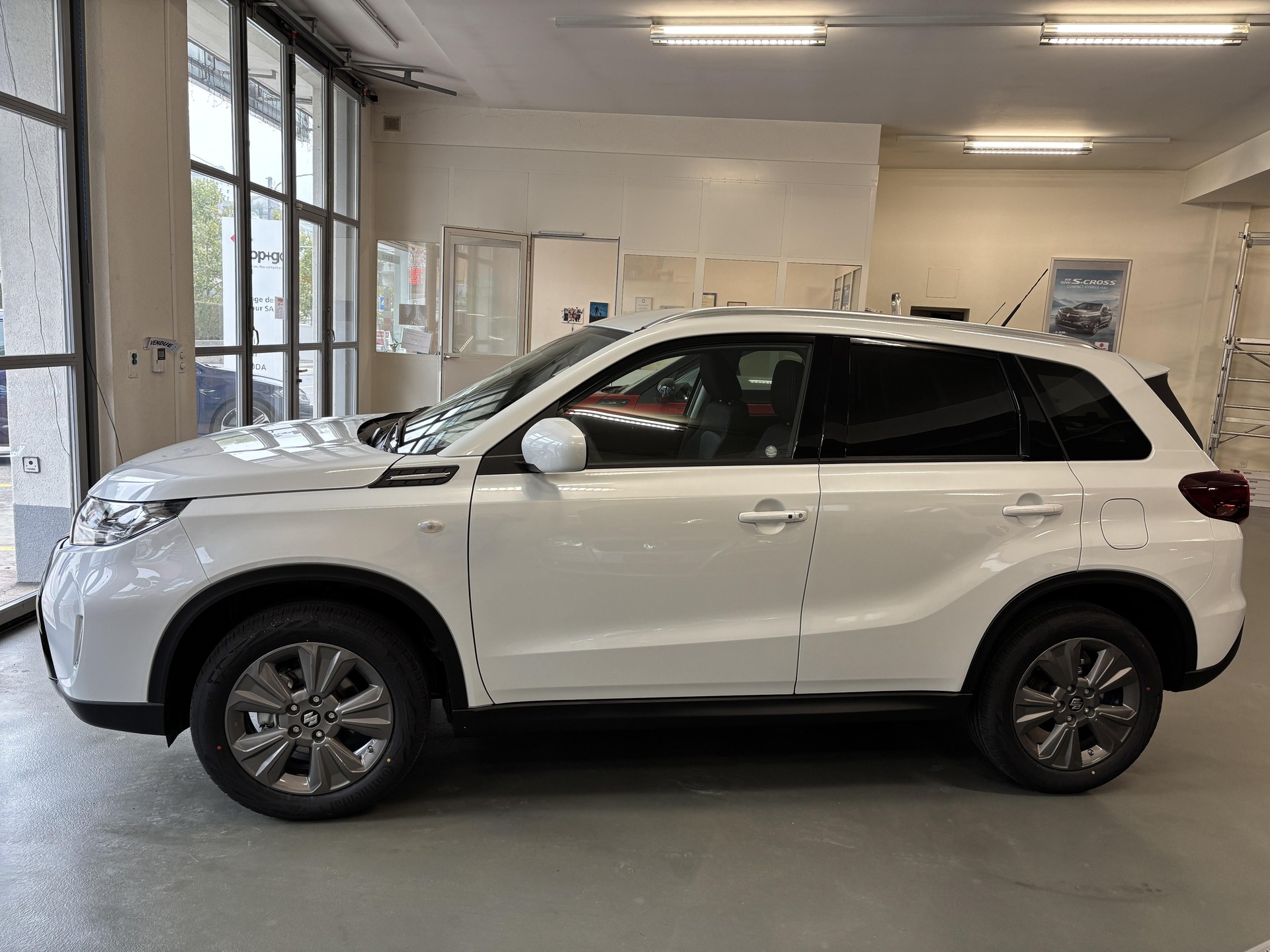 SUZUKI Vitara 1.4 T Compact+ Hybrid 4x4-showroom-element-1