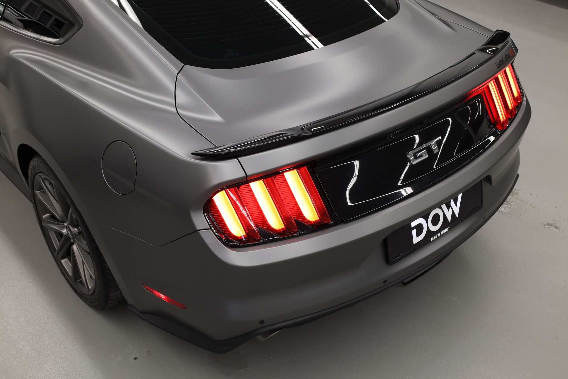 FORD Mustang Fastback 5.0 V8 GT Automat-image-7