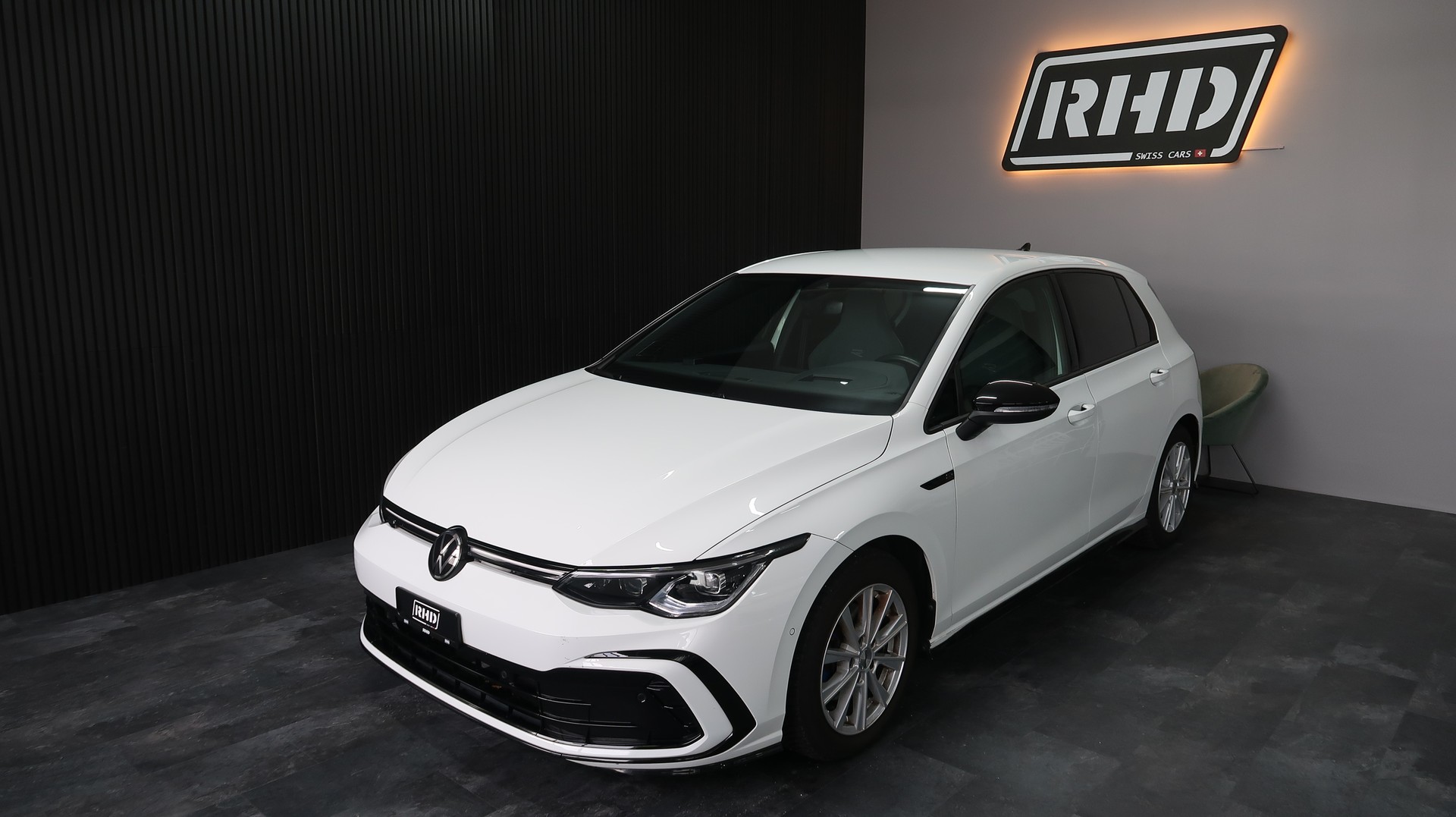 VW Golf 1.5 eTSI ACT R-Line DSG / CH / MFK / GARANTIE
