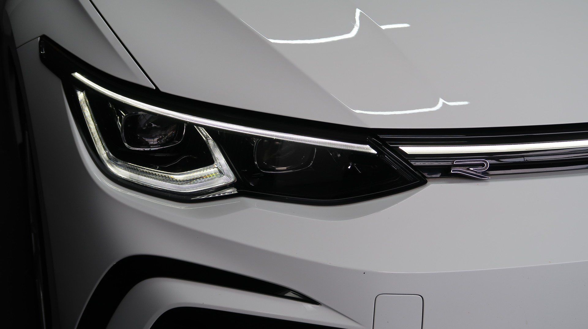 VW Golf 1.5 eTSI ACT R-Line DSG / CH / MFK / GARANTIE-image-14