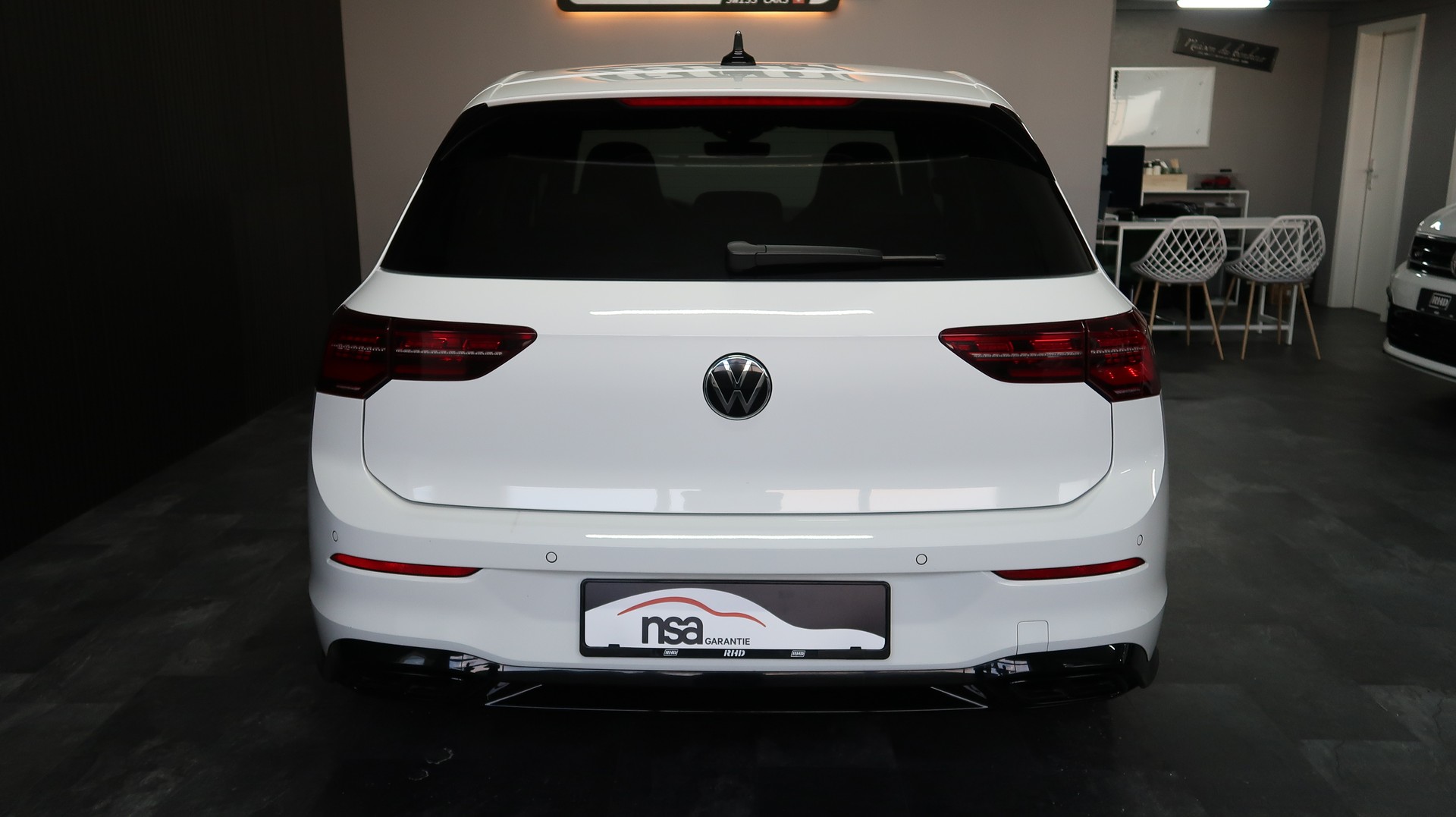 VW Golf 1.5 eTSI ACT R-Line DSG / CH / MFK / GARANTIE-image-10