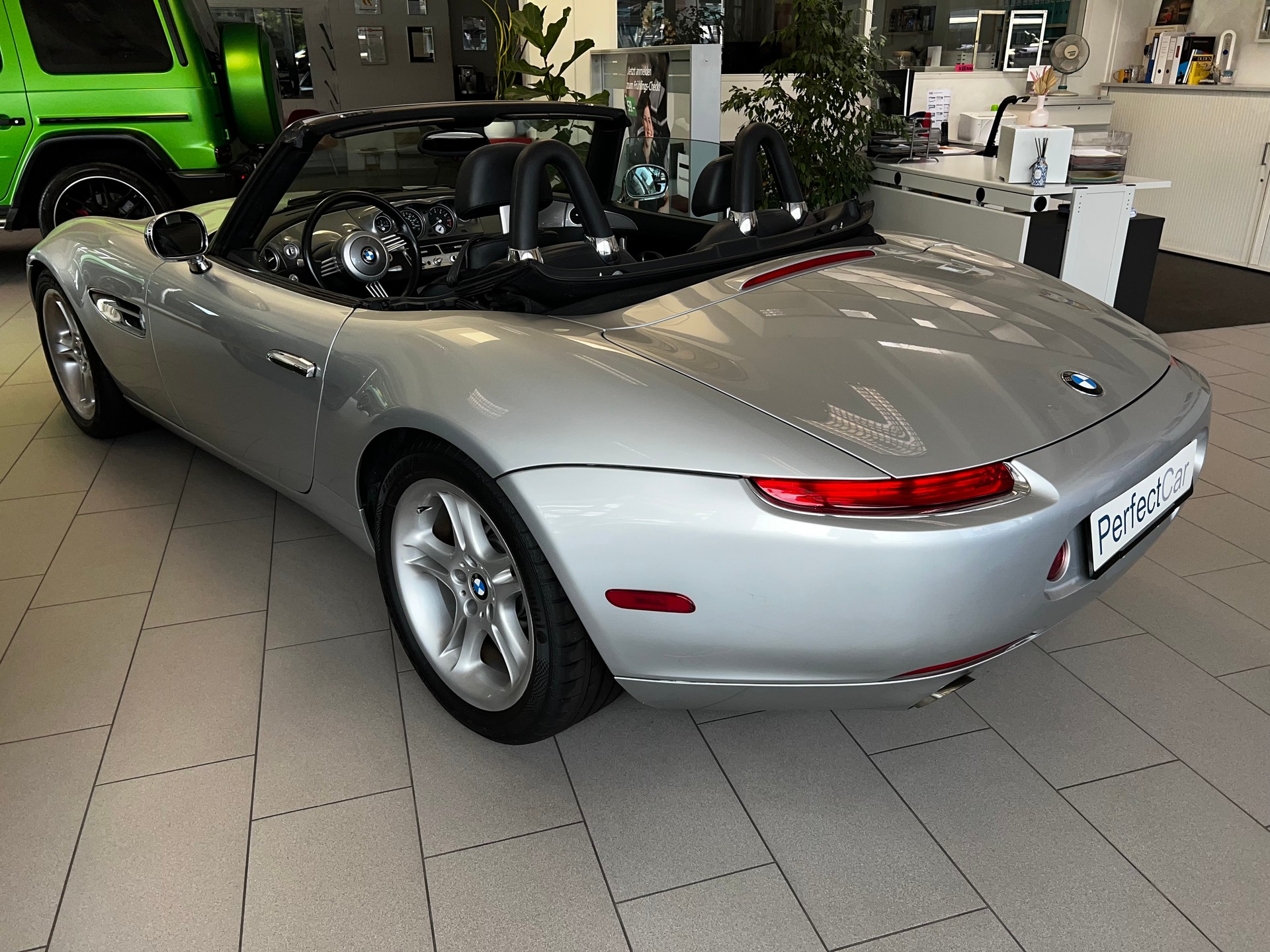 BMW Z8 Roadster-image-6