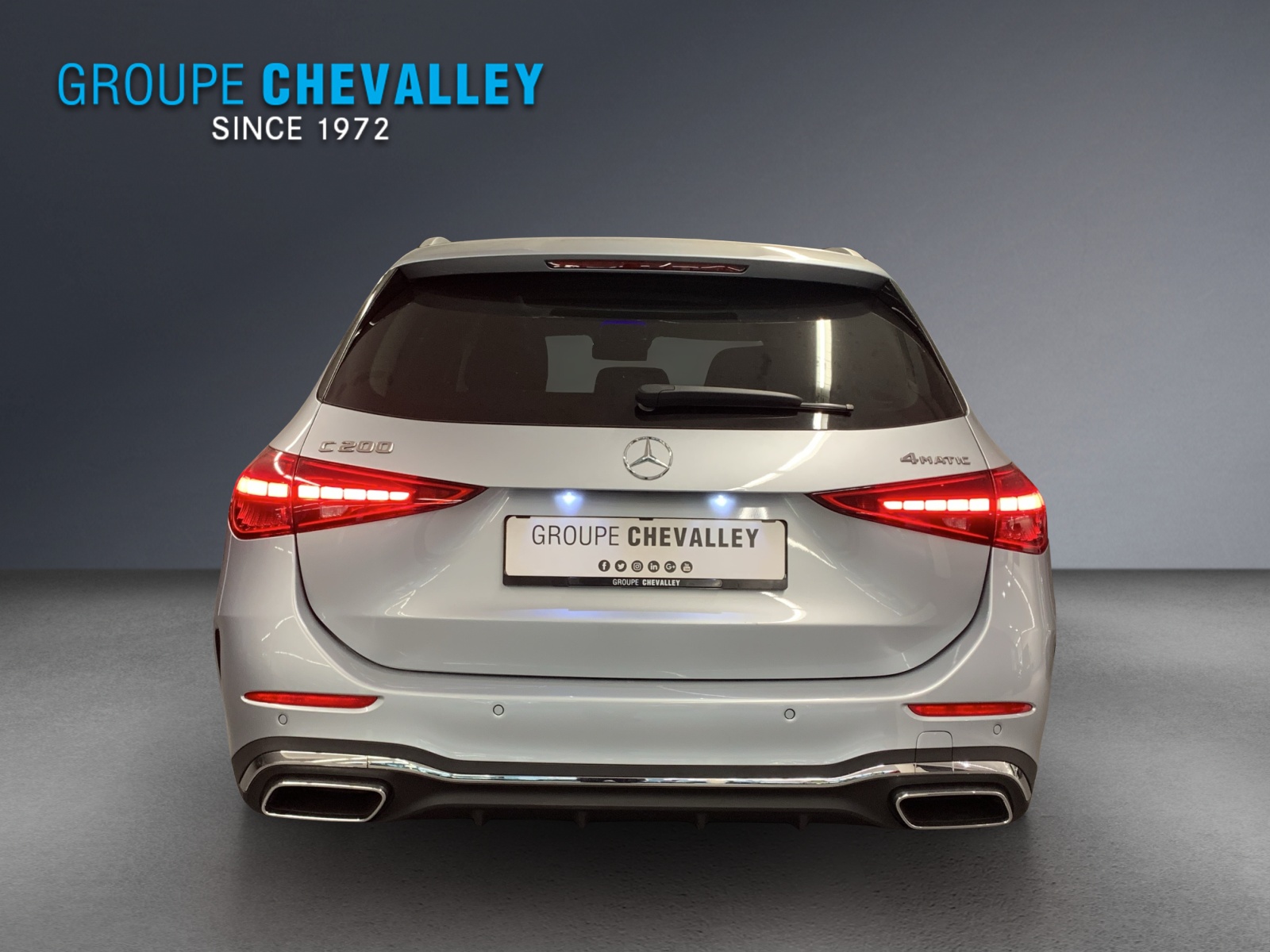 MERCEDES-BENZ C 200 4MATIC-showroom-element-3