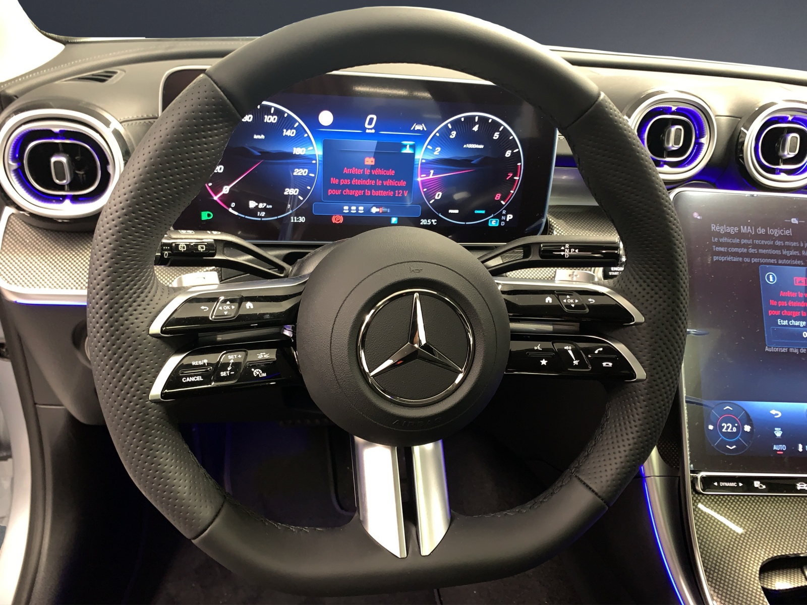 MERCEDES-BENZ C 200 4MATIC-image-11