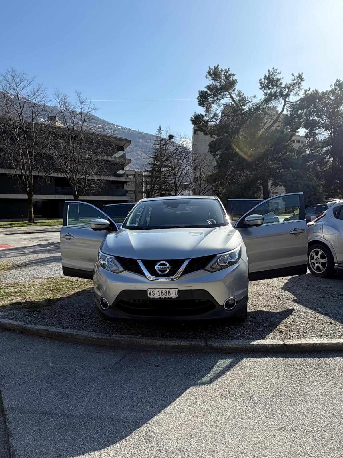 NISSAN Qashqai 1.6 dCi tekna ALL-MODE 4x4-image-2