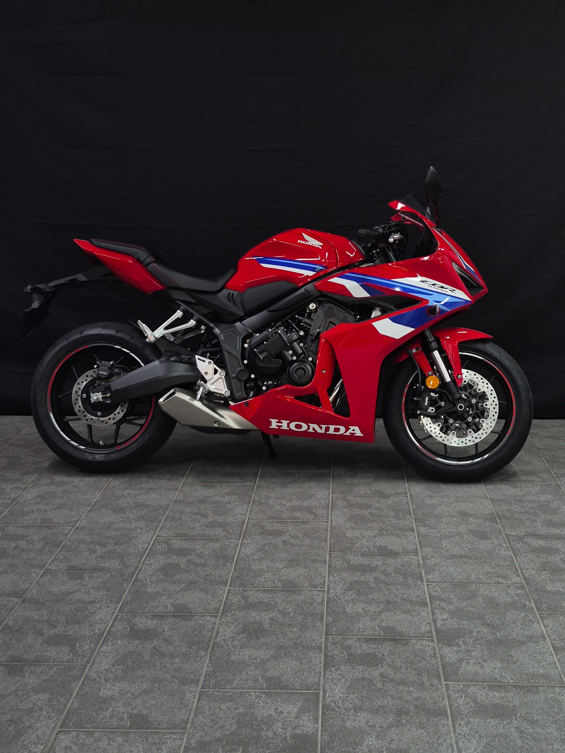 HONDA CBR 650 R E-Clutch-image-15