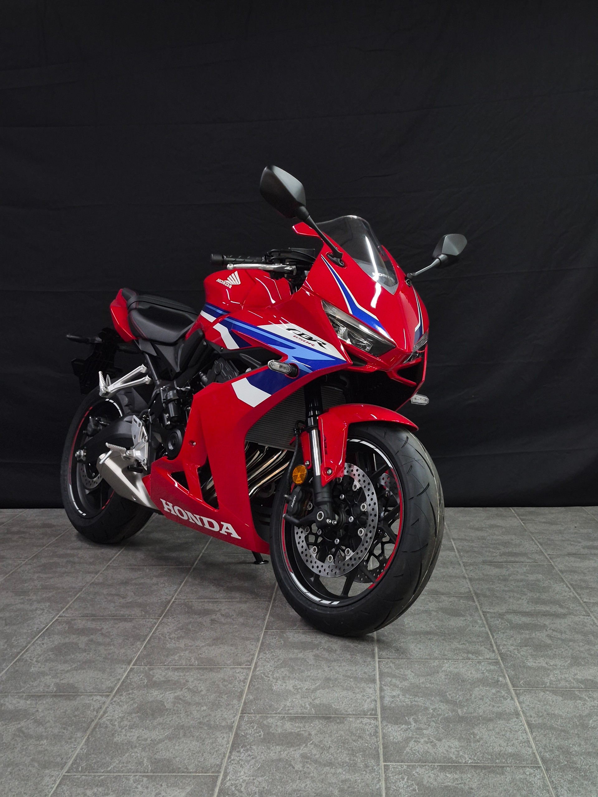 HONDA CBR 650 R E-Clutch-image-1