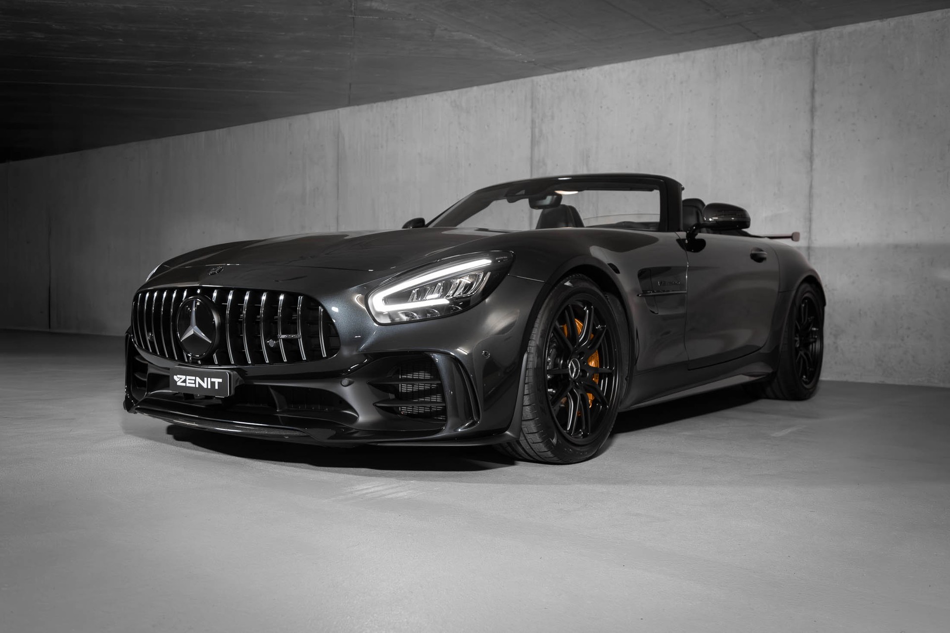 MERCEDES-BENZ AMG GT R Roadster Speedshift DCT-image-12