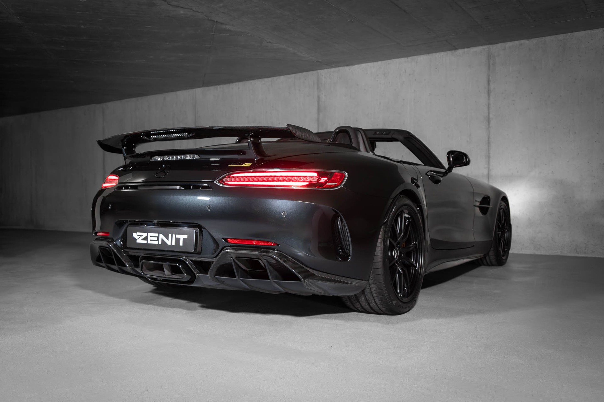 MERCEDES-BENZ AMG GT R Roadster Speedshift DCT-image-11