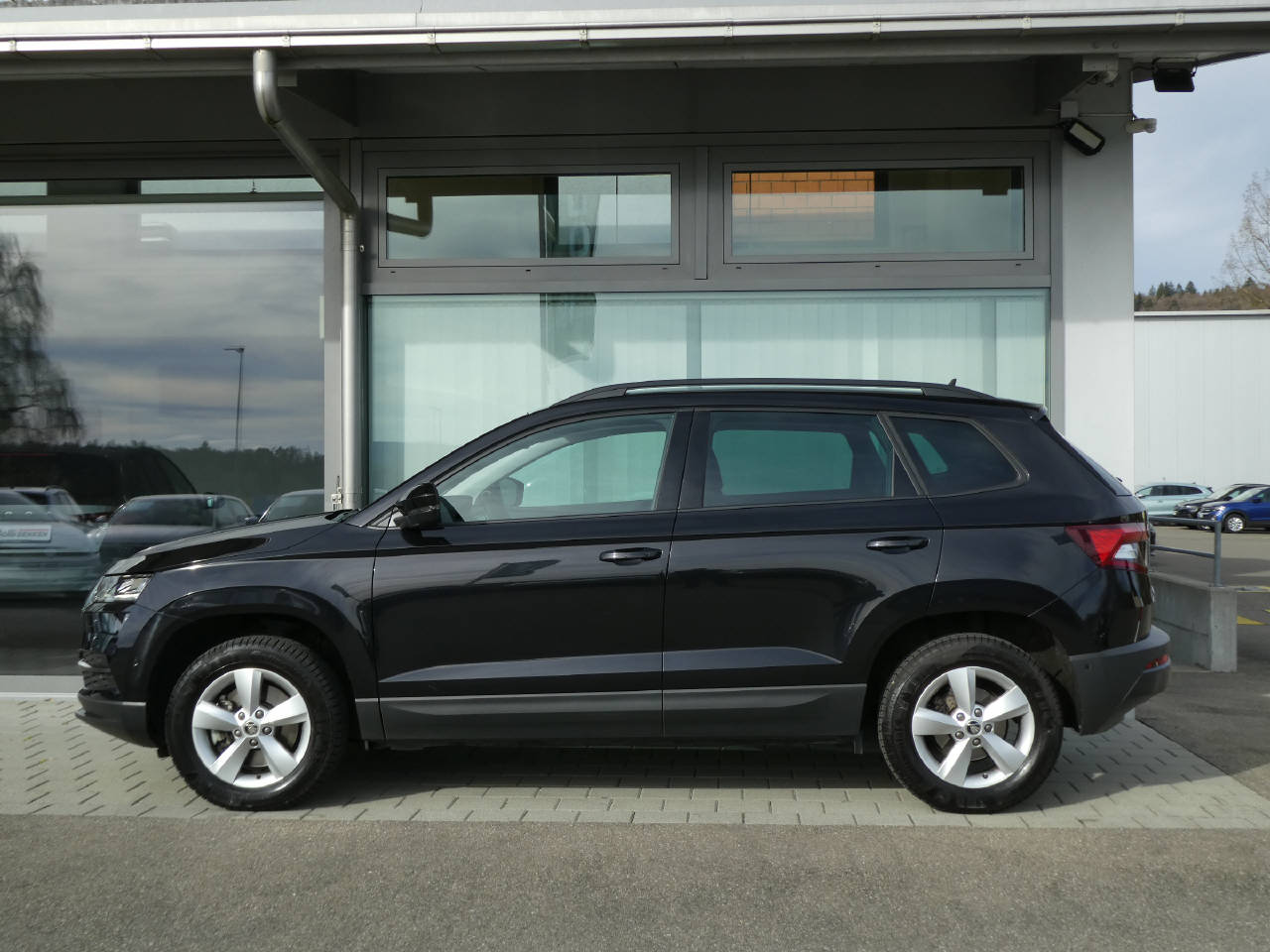 SKODA Karoq 1.5 TSI Style DSG-image-8