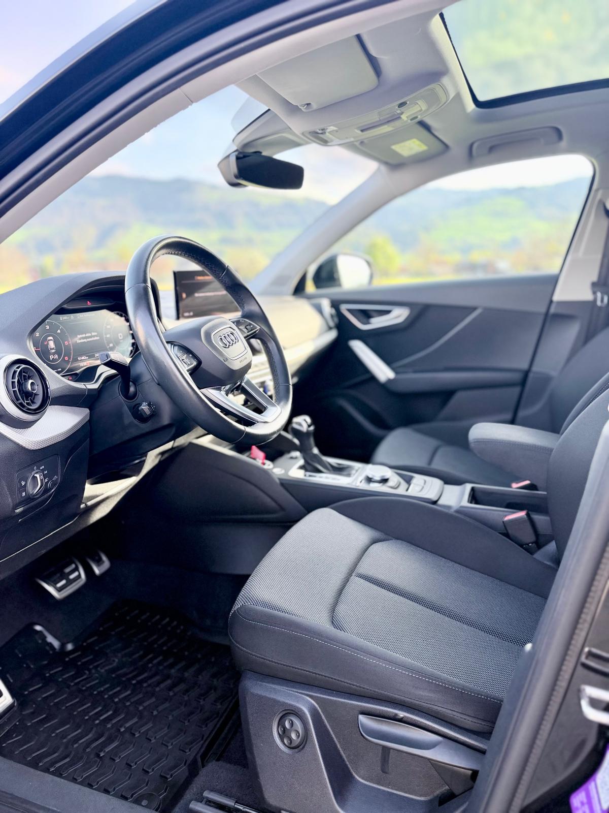 AUDI Q2 35 TDI quattro S-tronic-image-4