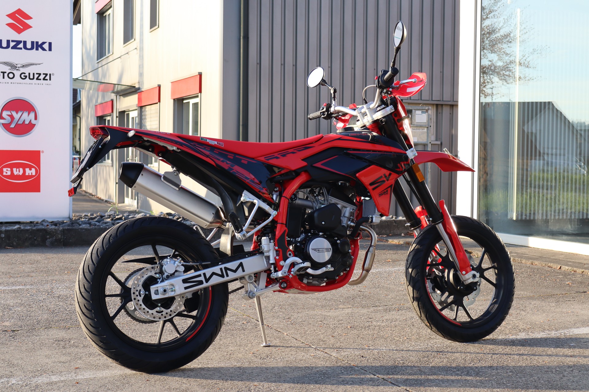 SWM SM125R ABS-image-2
