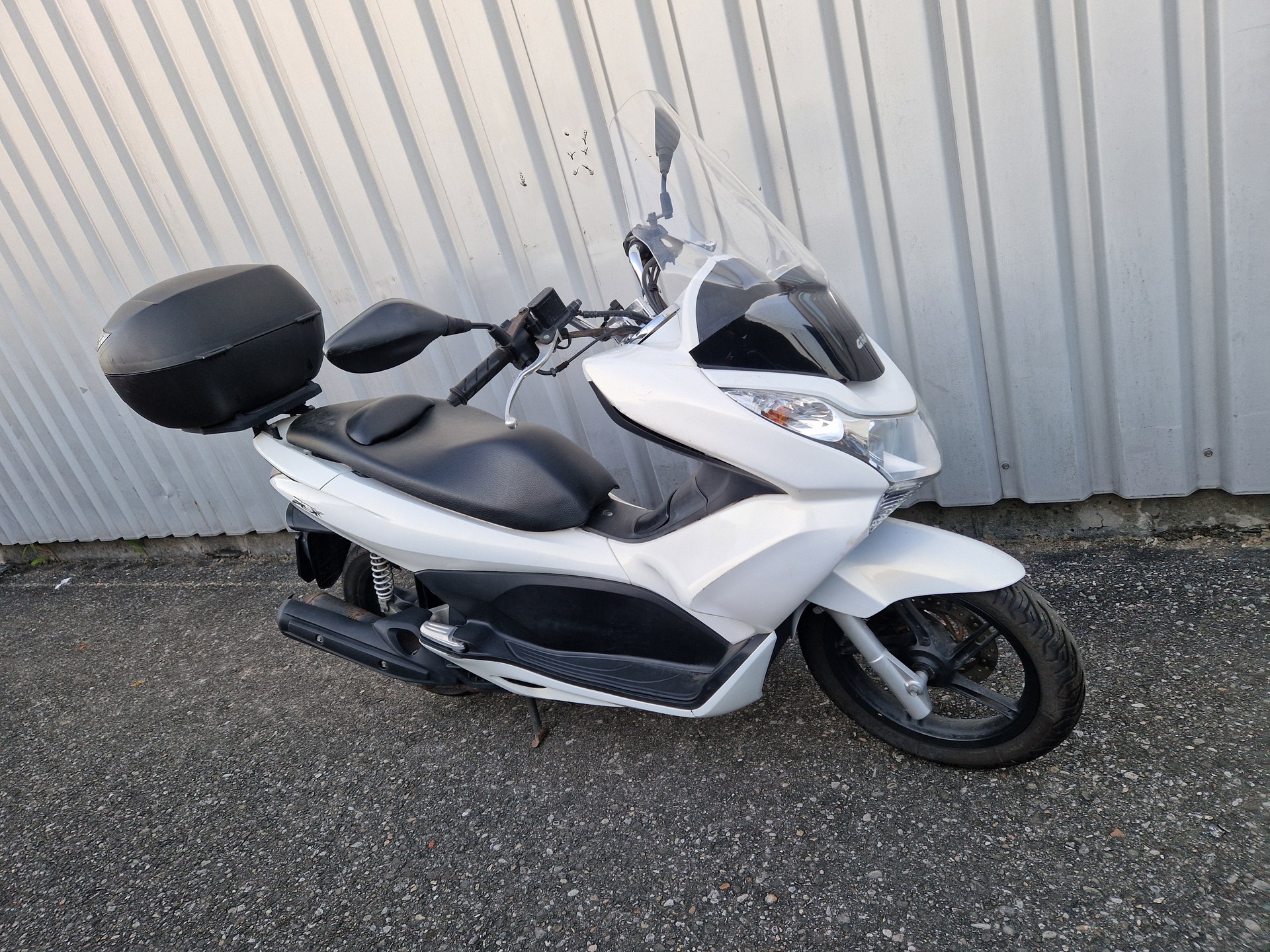 HONDA PCX 125 i Kundenauftrag-image-1