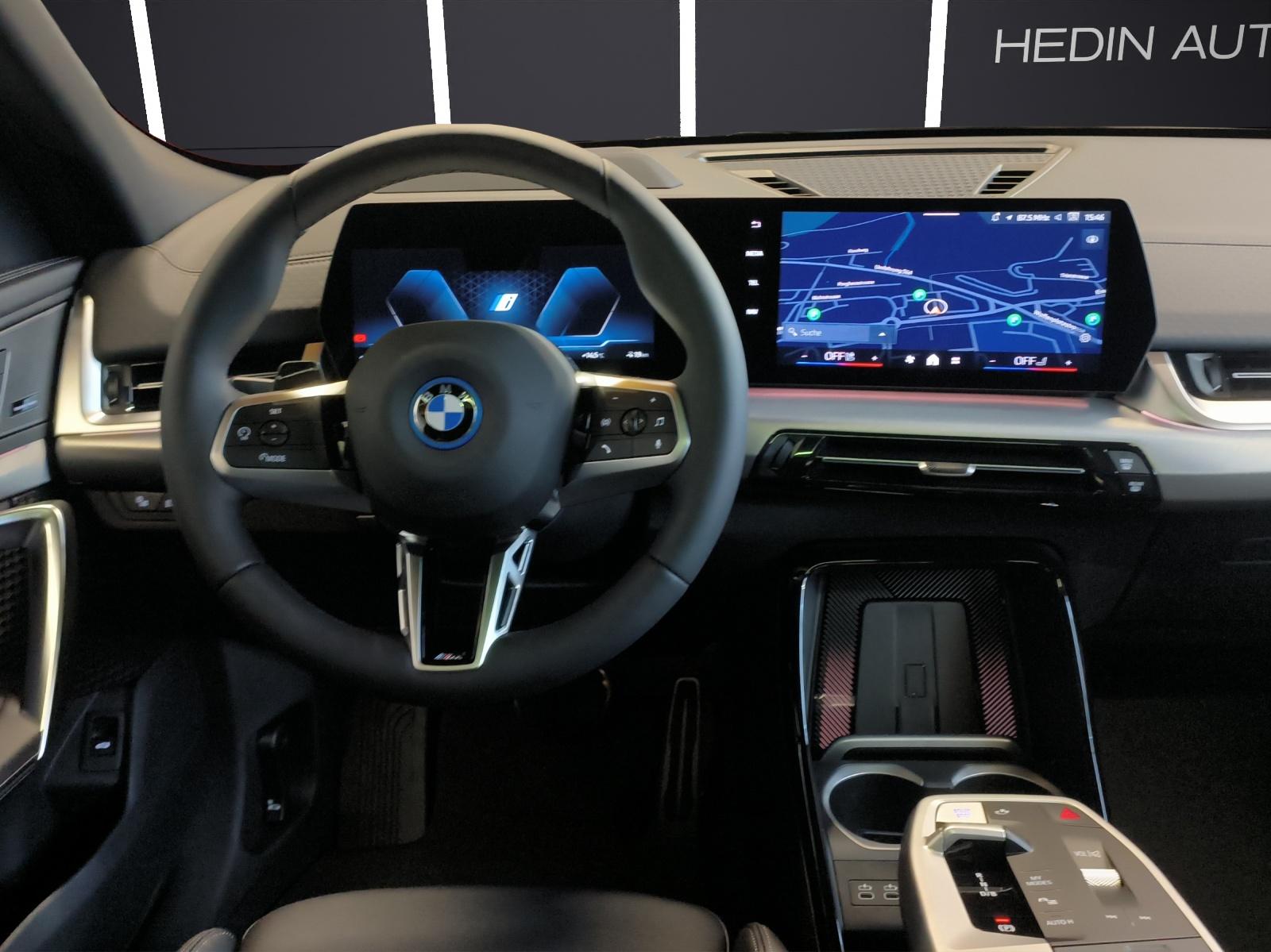 BMW iX2 30 xDrive-image-18
