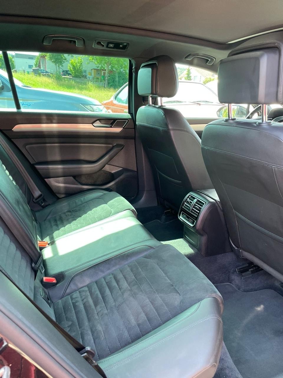 VW Passat Variant 1.4 TSI GTE Hybrid DSG-image-12