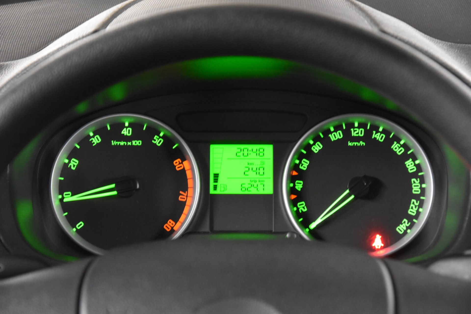 SKODA Fabia 1.2 Entry-image-12