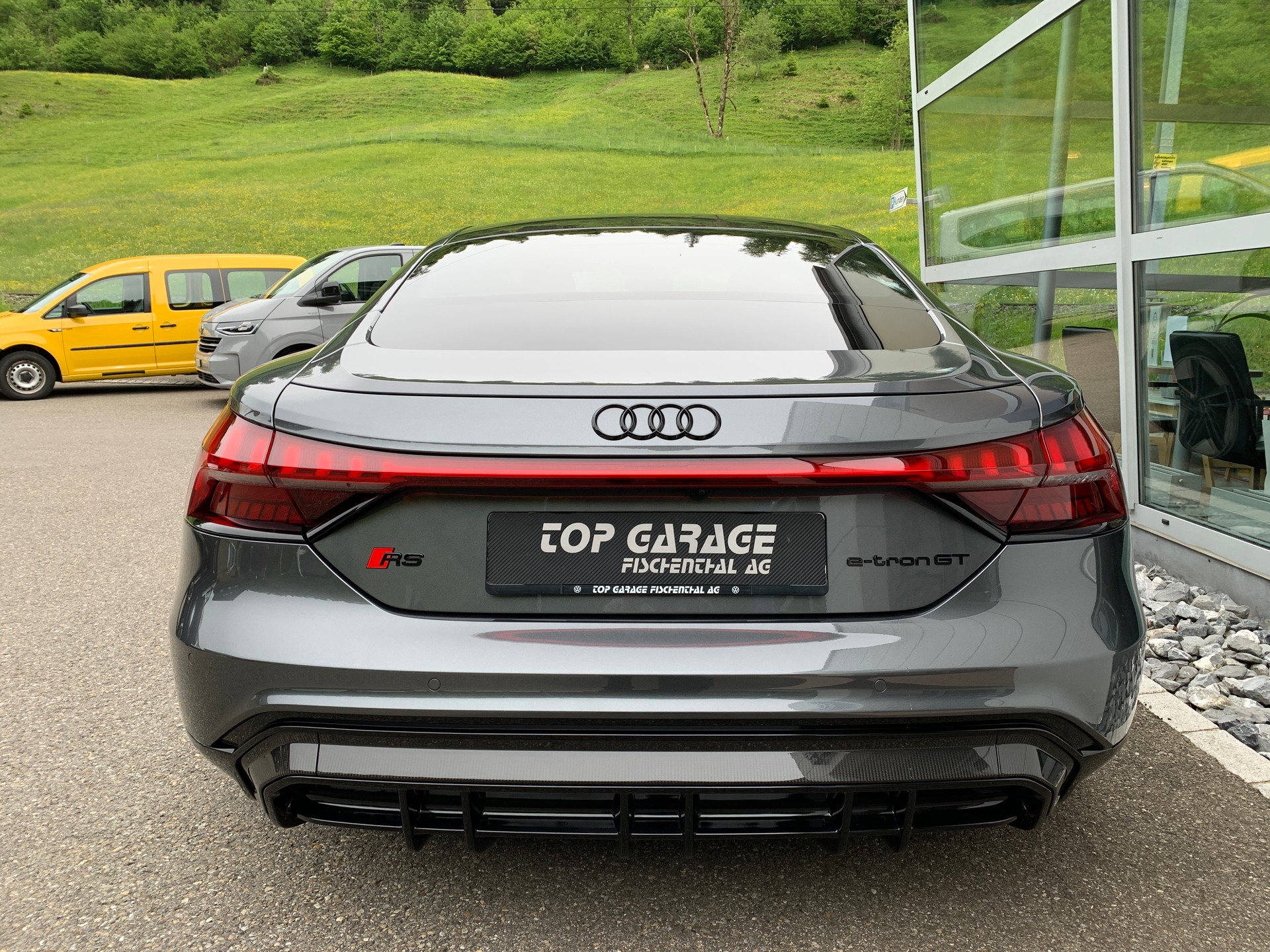 AUDI RS e-tron GT quattro-image-5