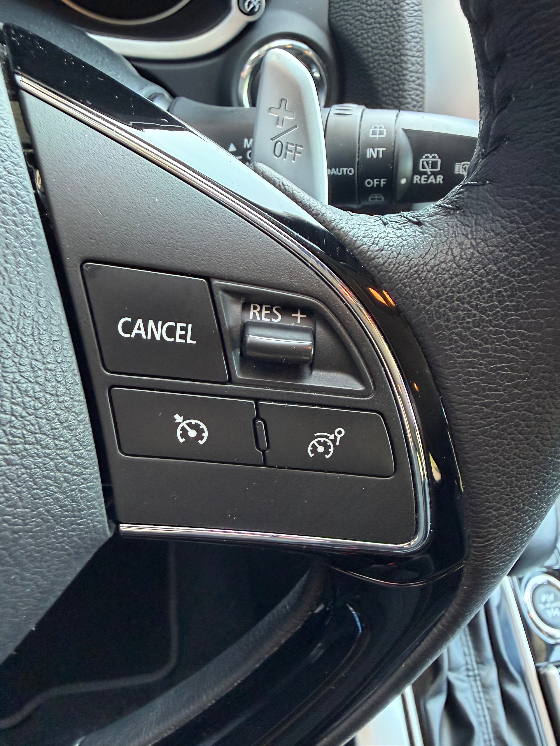 MITSUBISHI Eclipse Cross 1.5 T-Mivec Style Black 4WD CVT-image-11