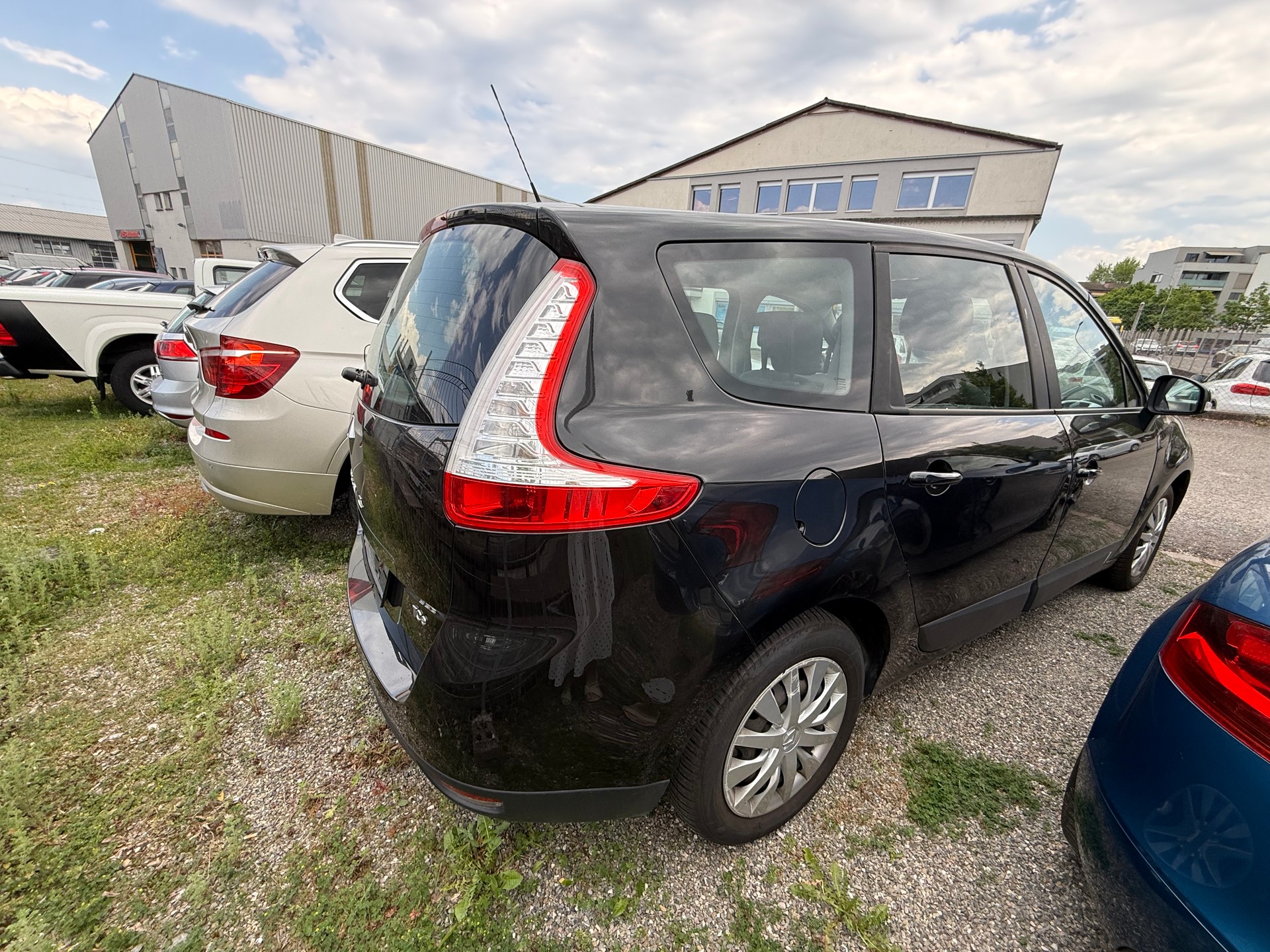 RENAULT Grand Scénic 1.4 16V Turbo Expression-image-11