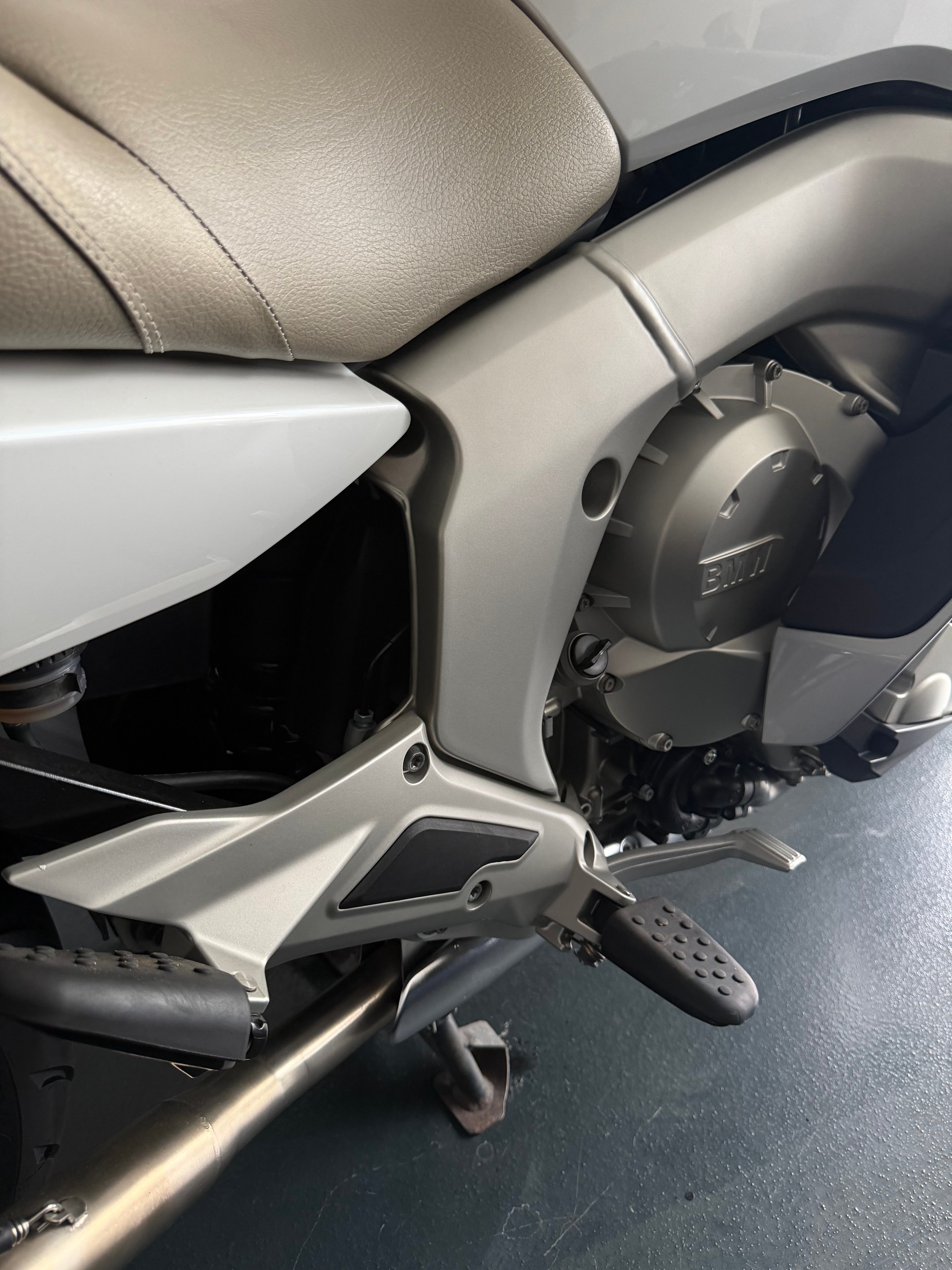 BMW K 1600 GTL Exclusive-image-4