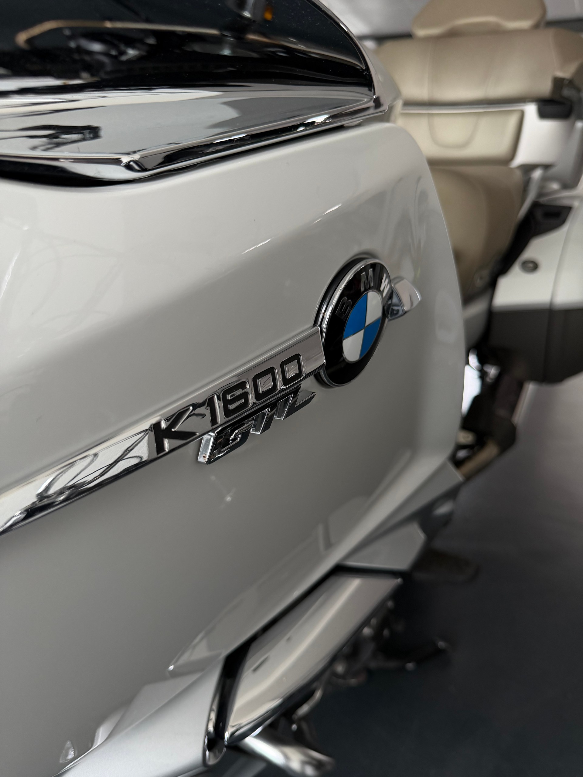 BMW K 1600 GTL Exclusive-image-2