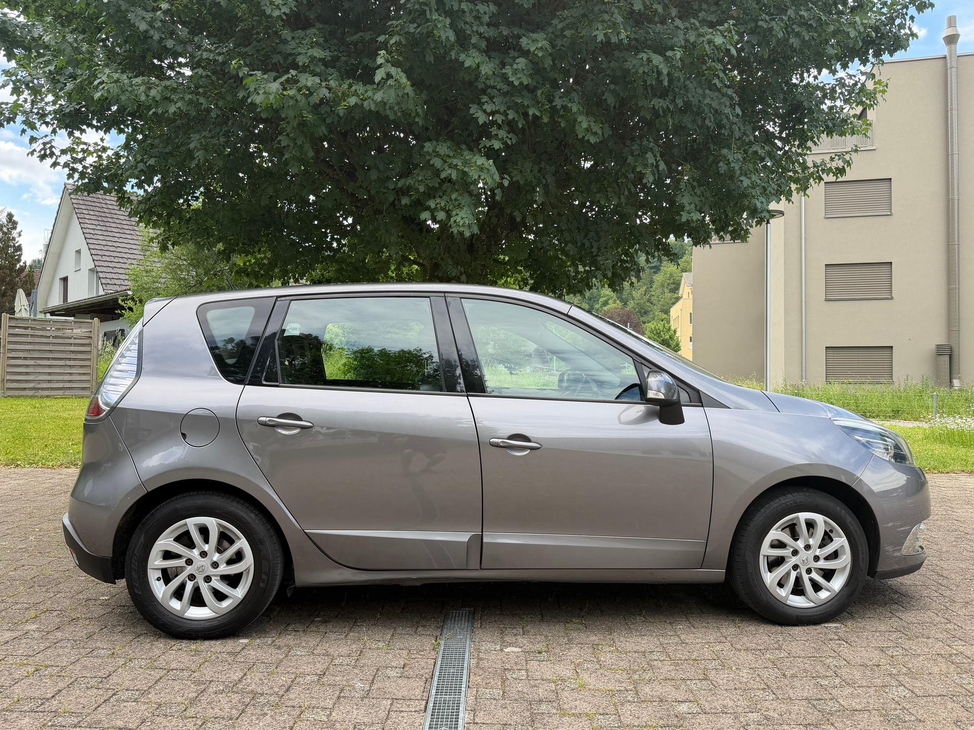 RENAULT Scénic 1.5 dCi Dynamique-image-7