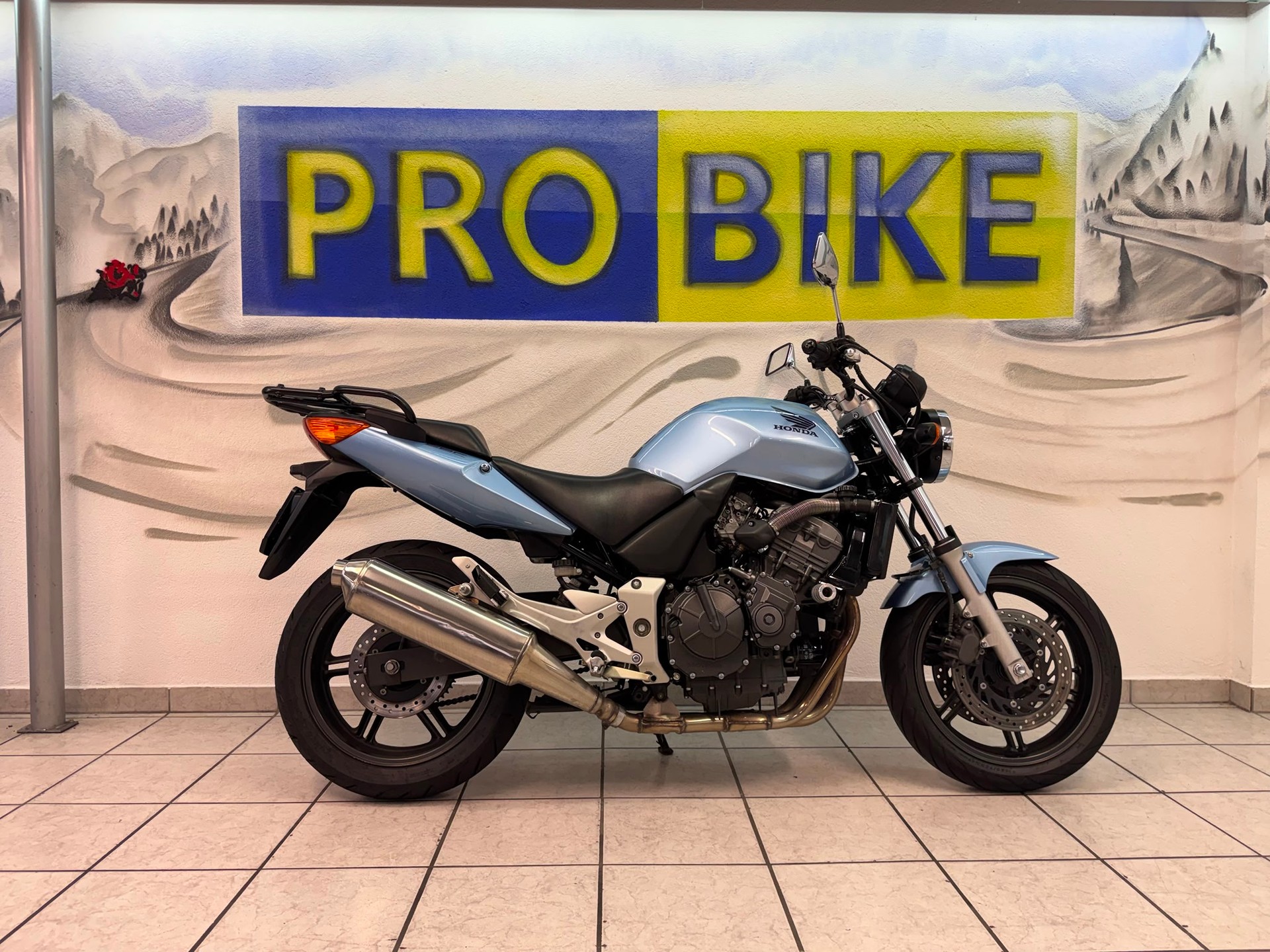 HONDA CBF 600 N Standard (25kW)-showroom-element-1