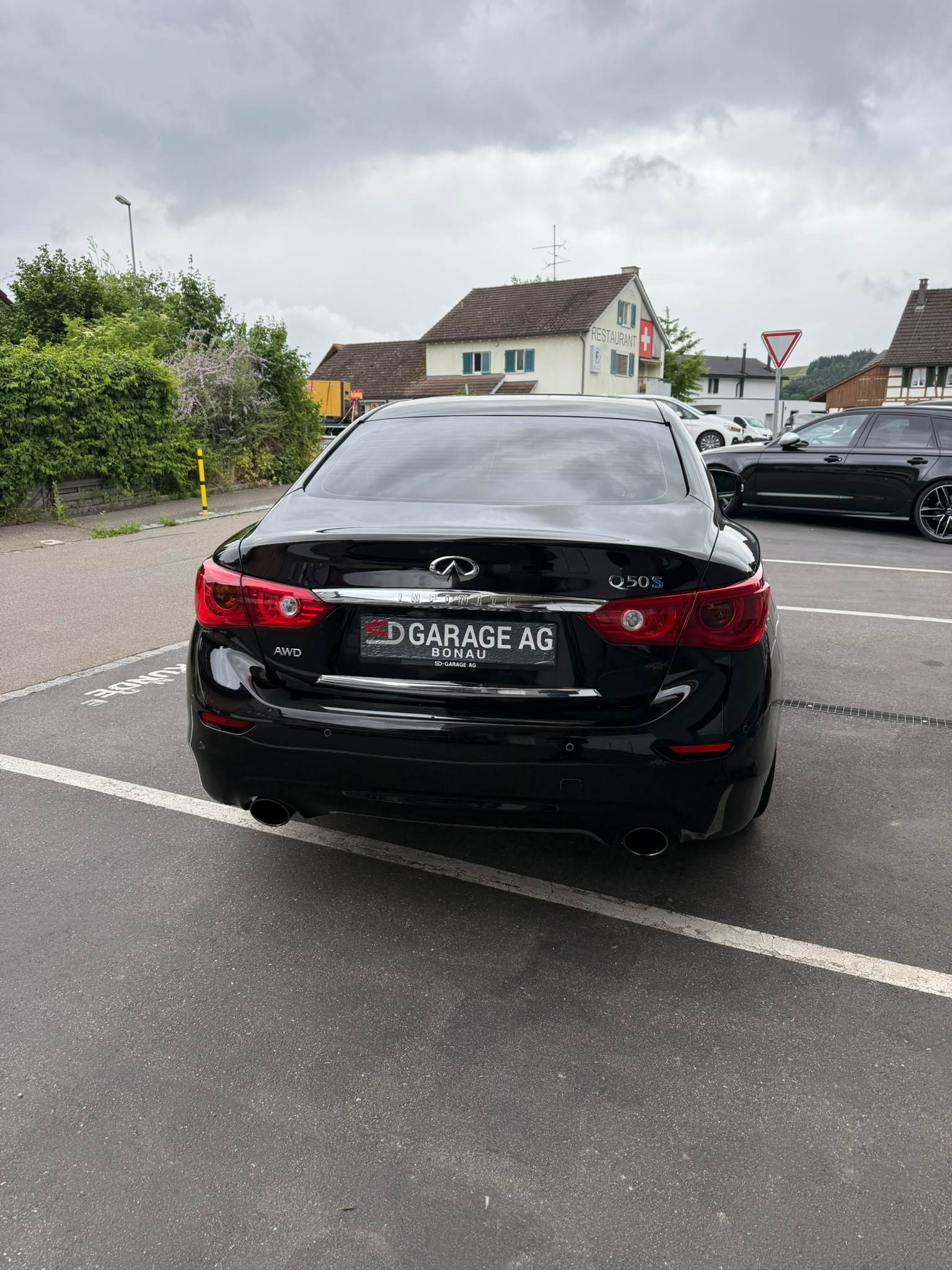 INFINITI Q50S 35h AWD Sport Tech Automatic-image-6