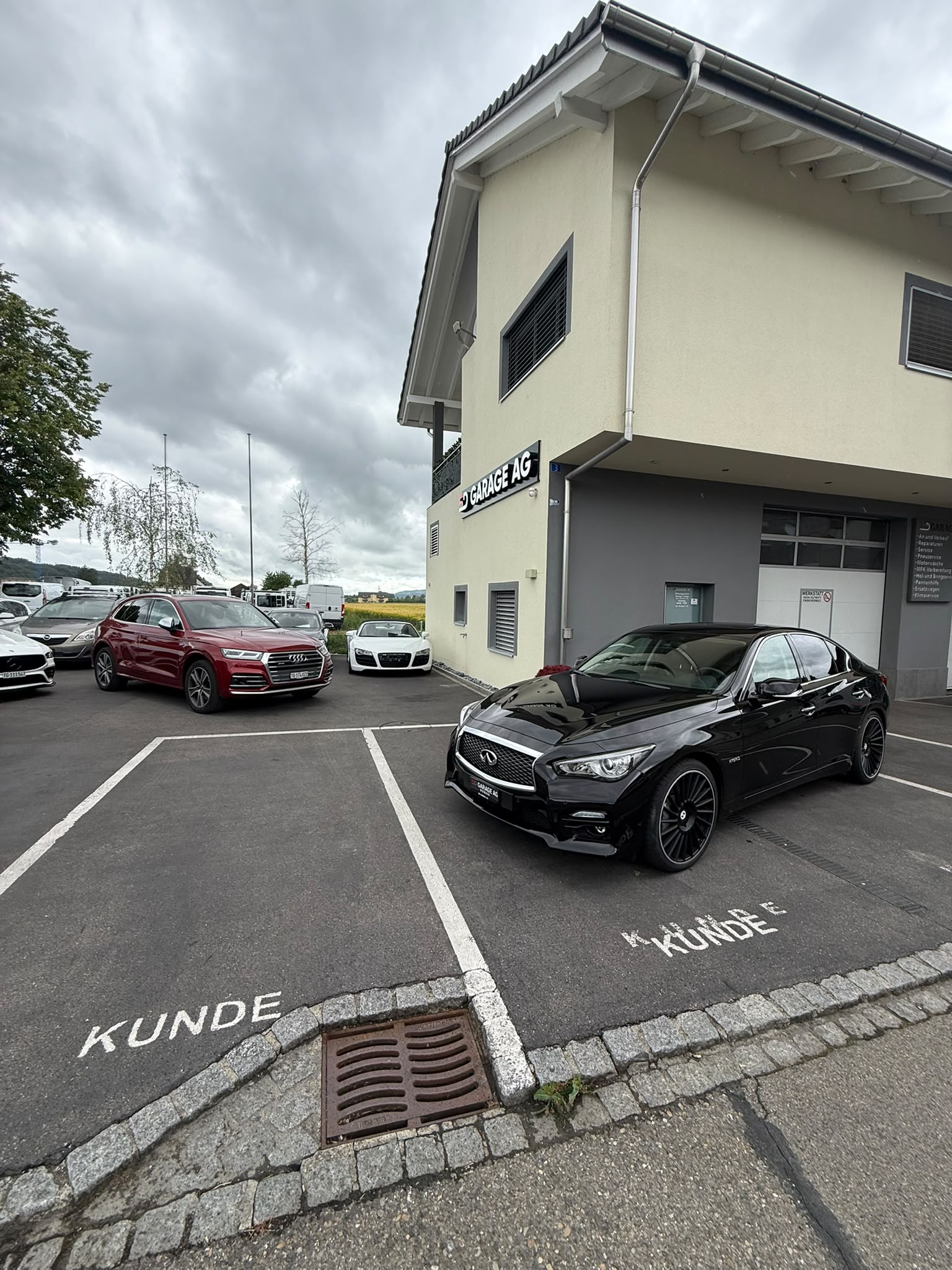 INFINITI Q50S 35h AWD Sport Tech Automatic-image-12