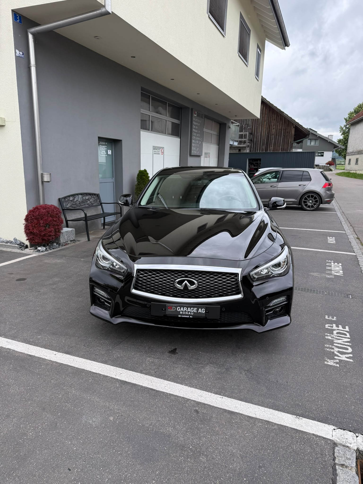 INFINITI Q50S 35h AWD Sport Tech Automatic-image-2