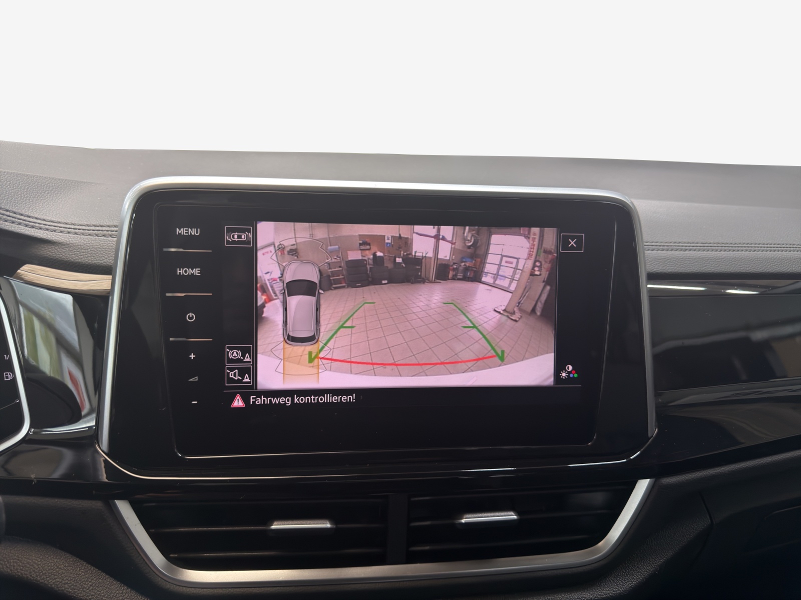 VW T-Roc 2.0 TSI R-Line DSG 4Motion-image-13