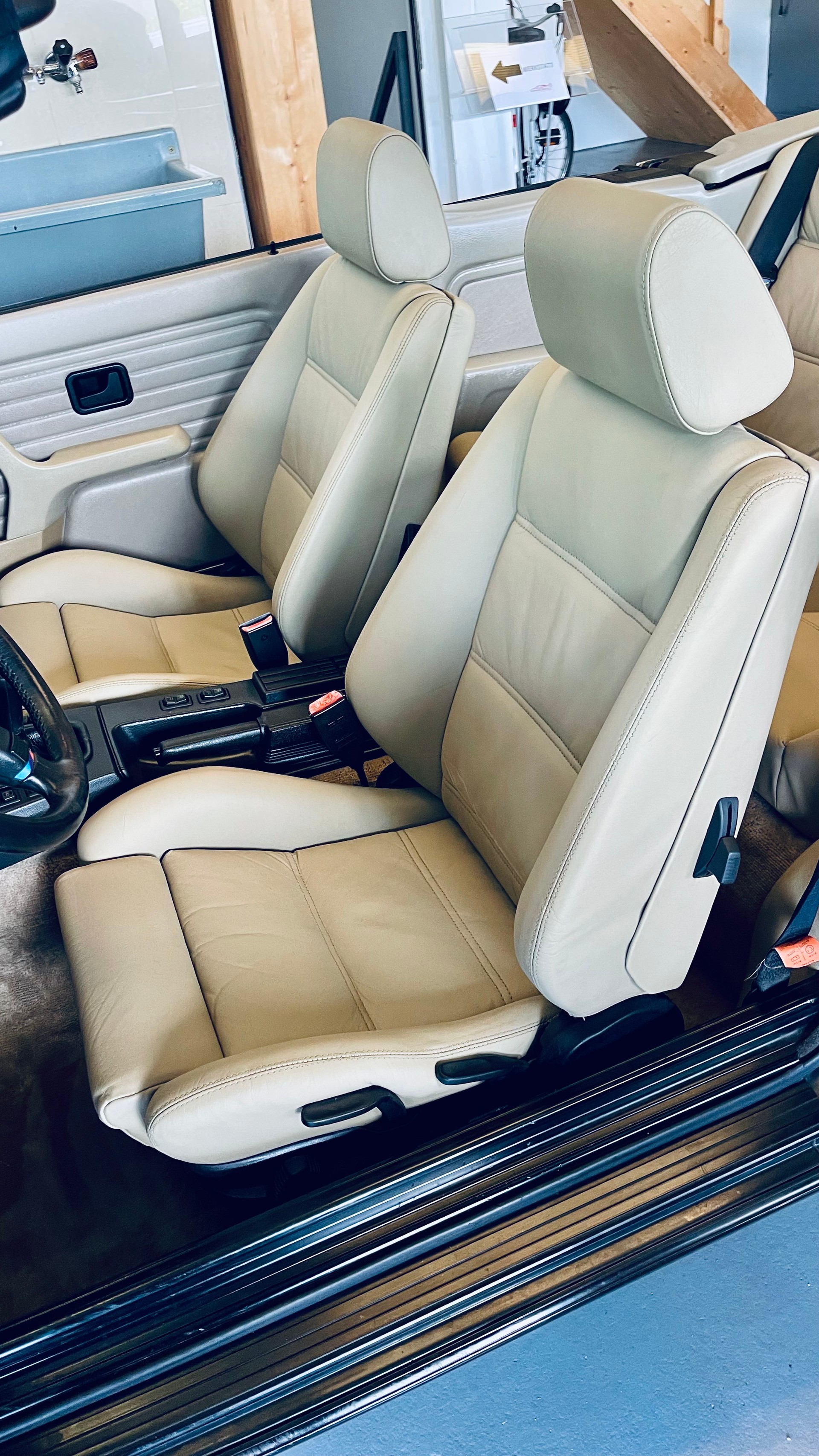 BMW 325i Cabrio "VETERAN"-image-13