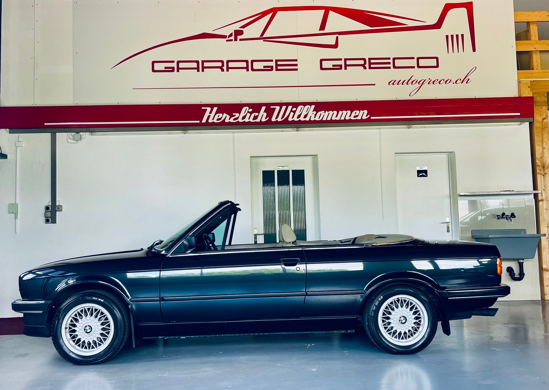 BMW 325i Cabrio "VETERAN"