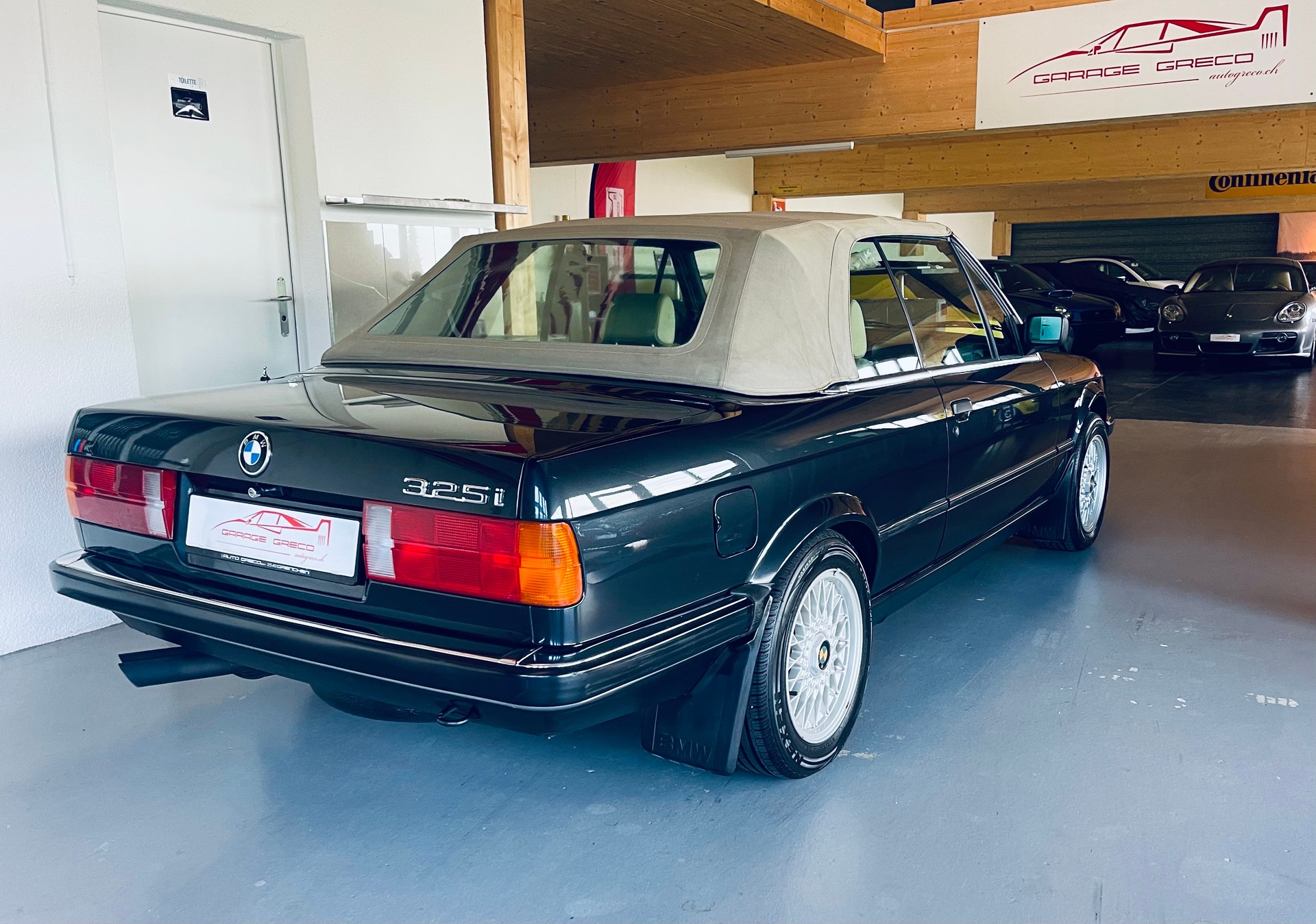 BMW 325i Cabrio "VETERAN"-image-6