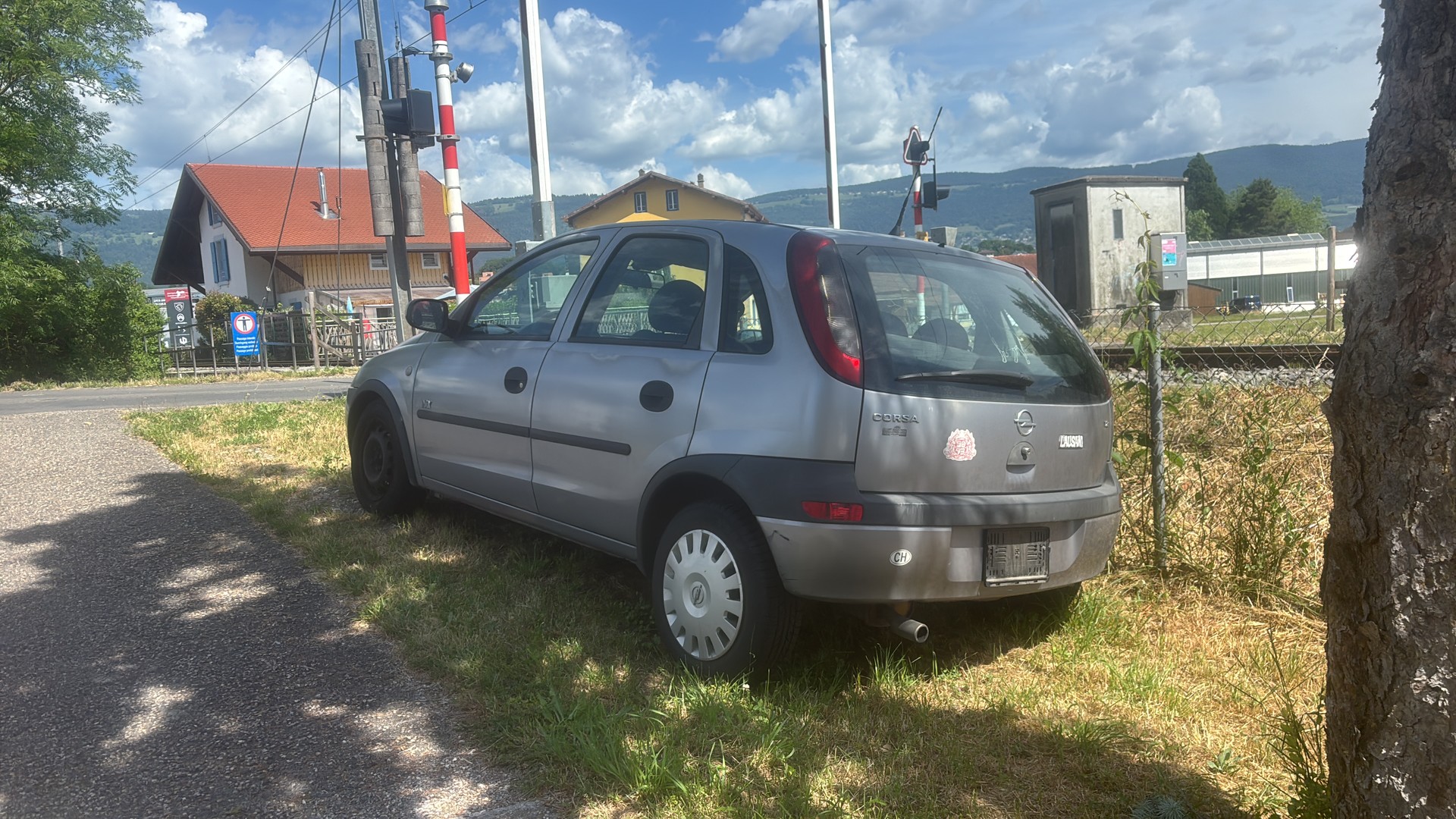 OPEL Corsa 1.2 16V Comfort-image-1