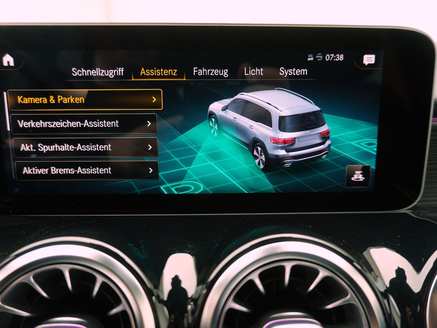 MERCEDES-BENZ GLB-Klasse GLB 250 AMG Line 4matic-image-23