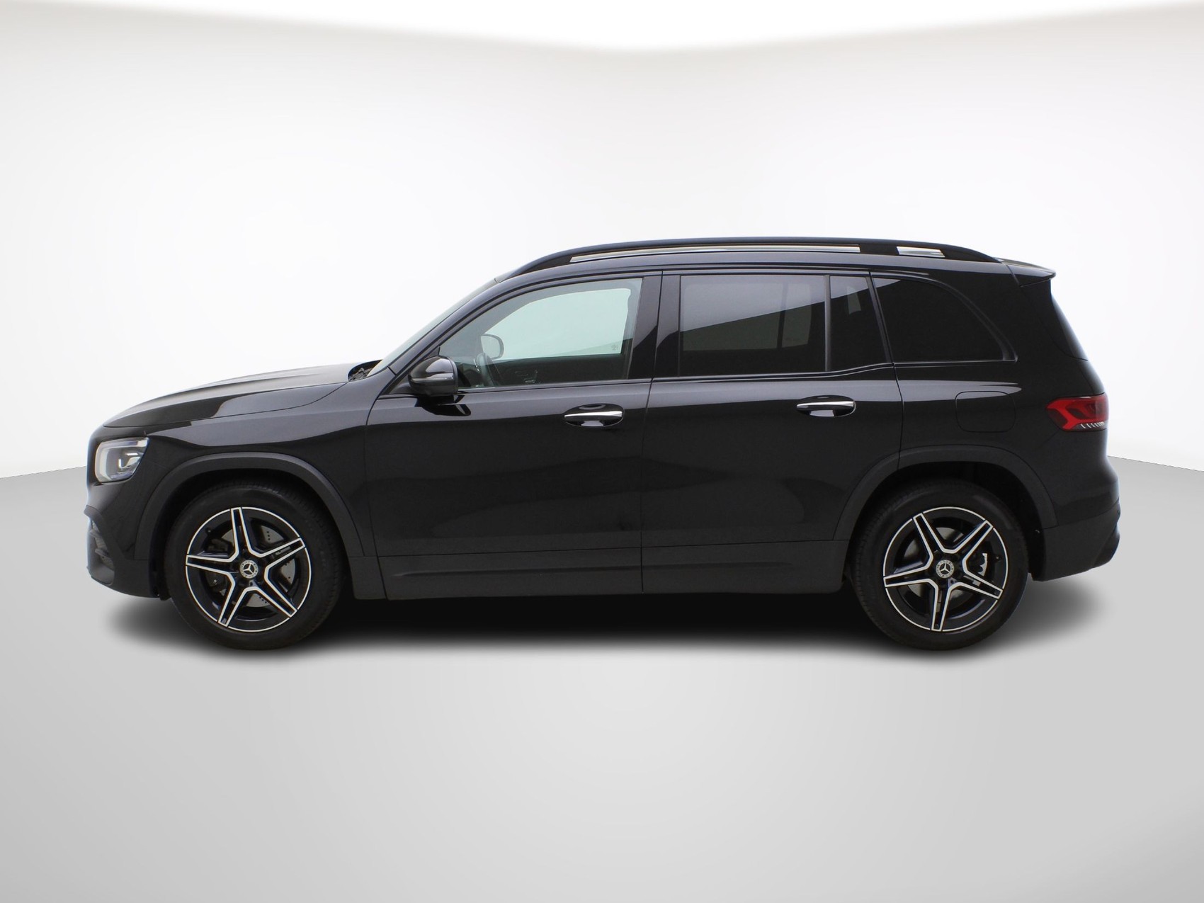 MERCEDES-BENZ GLB-Klasse GLB 250 AMG Line 4matic-showroom-element-2