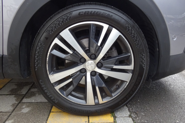PEUGEOT 5008 1.6 THP Allure-image-12