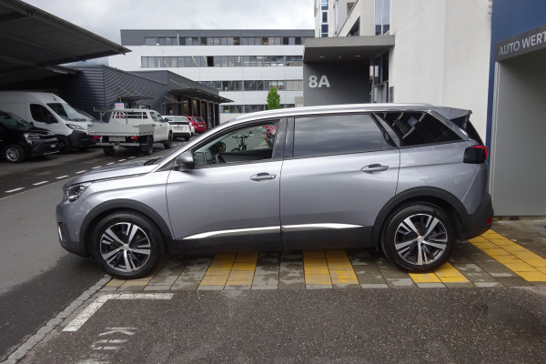 PEUGEOT 5008 1.6 THP Allure-image-10