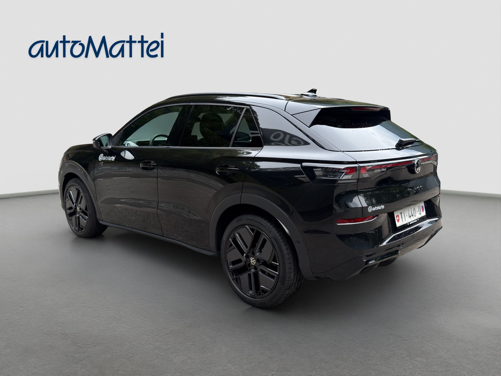 VW T-Roc 1.5 eTSI mHEV R-Line DSG-showroom-element-1