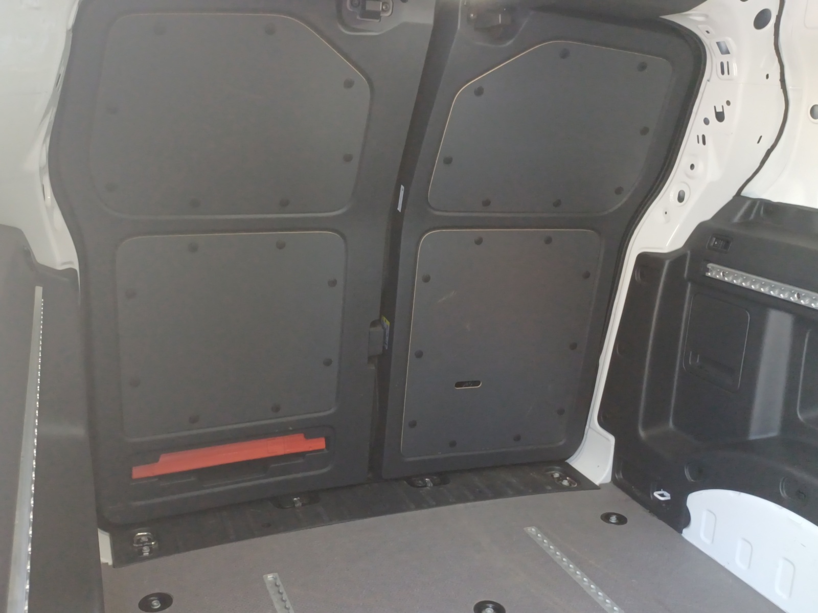 VW ID. Buzz Cargo Pro-image-12