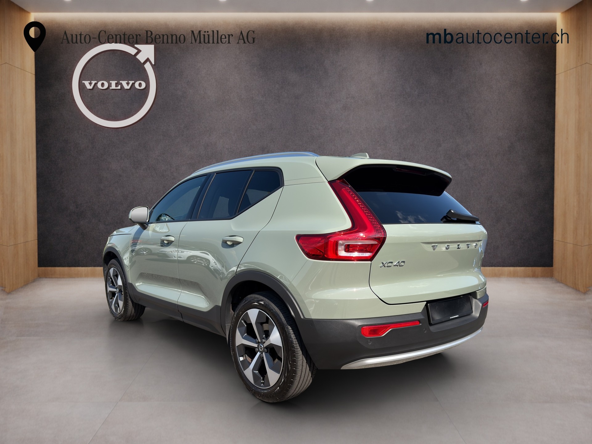 VOLVO XC40 2.0 B3 MH XCITE-showroom-element-2