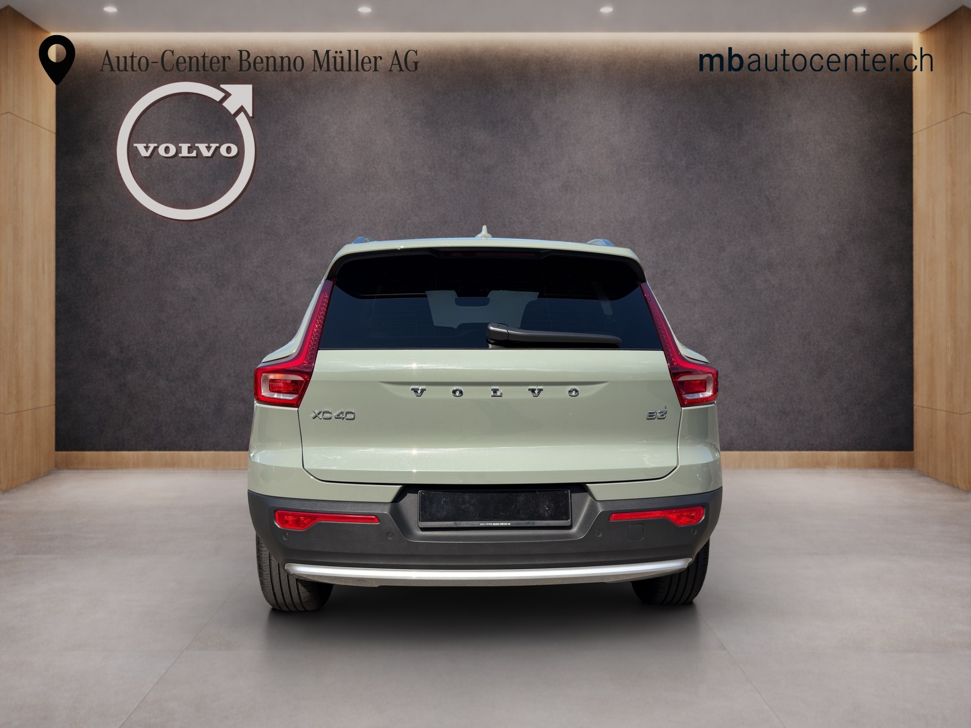 VOLVO XC40 2.0 B3 MH XCITE-showroom-element-3